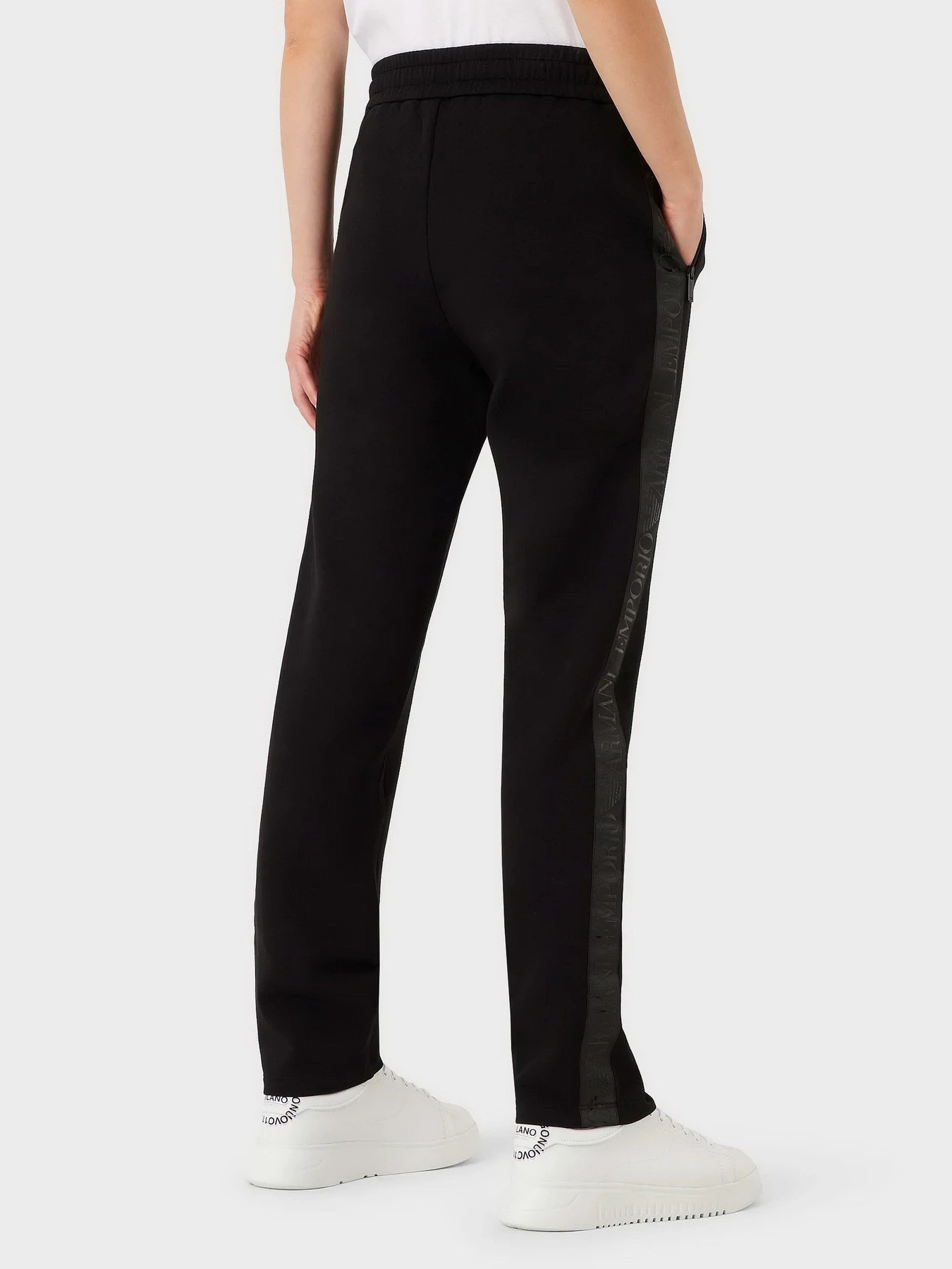 Брюки Emporio Armani модель 6L2P6C-1JHSZ-0999 Брюки Emporio Armani модель 6L2P6C-1JHSZ-0999 Фото