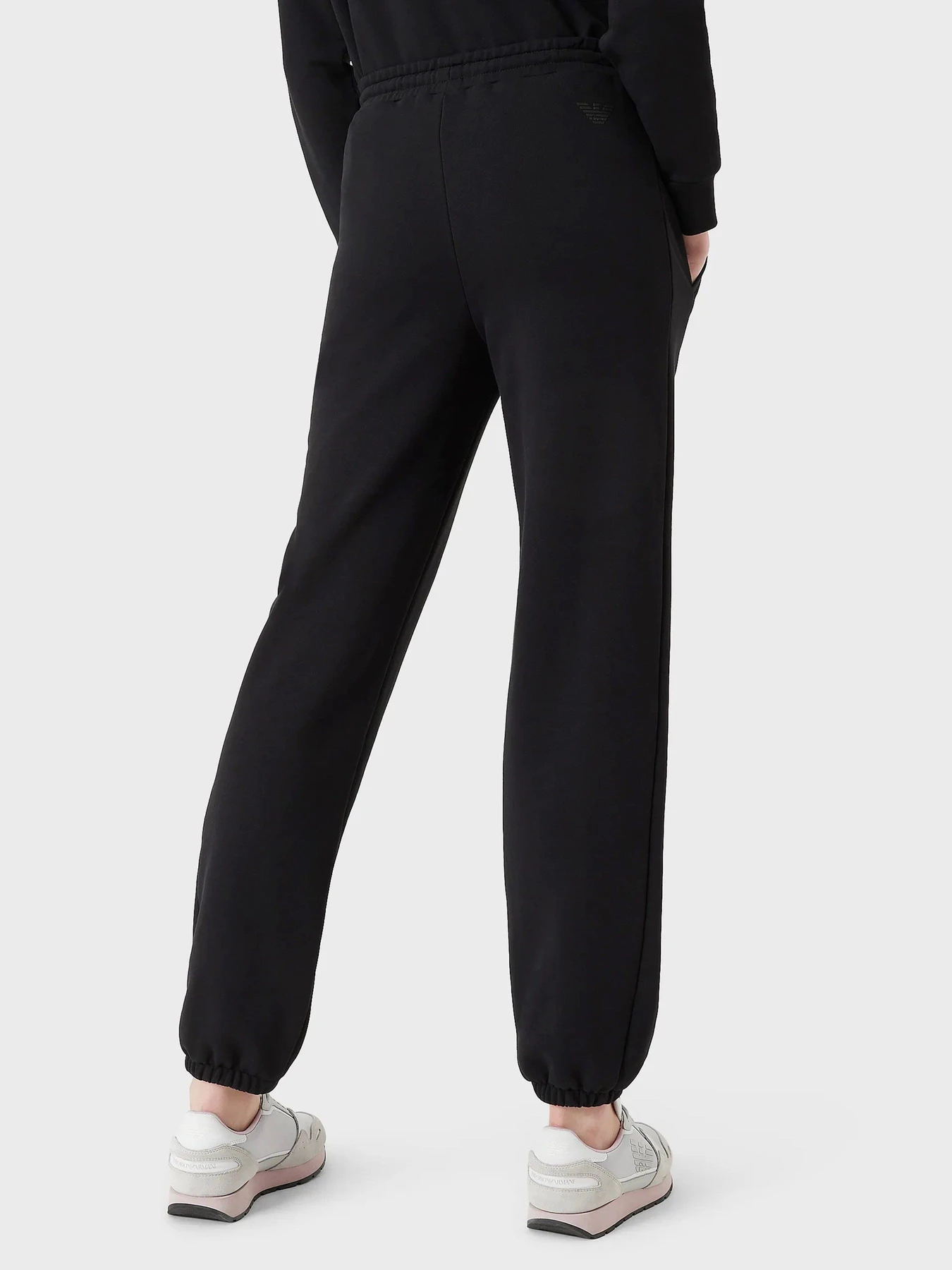 Брюки Emporio Armani модель 6L2P7B-2J49Z-0999 Брюки Emporio Armani модель 6L2P7B-2J49Z-0999 Фото