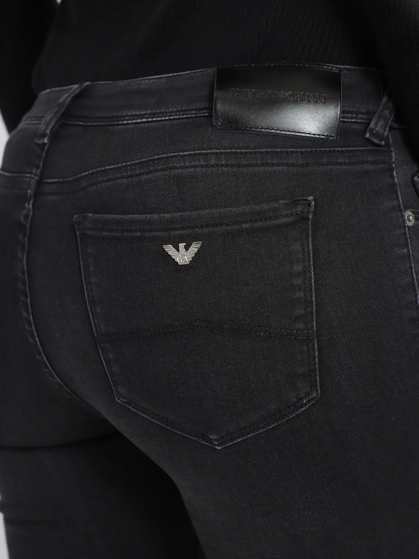 Джинсы Emporio Armani модель 8N2J28-2DI7Z-0005 Фото