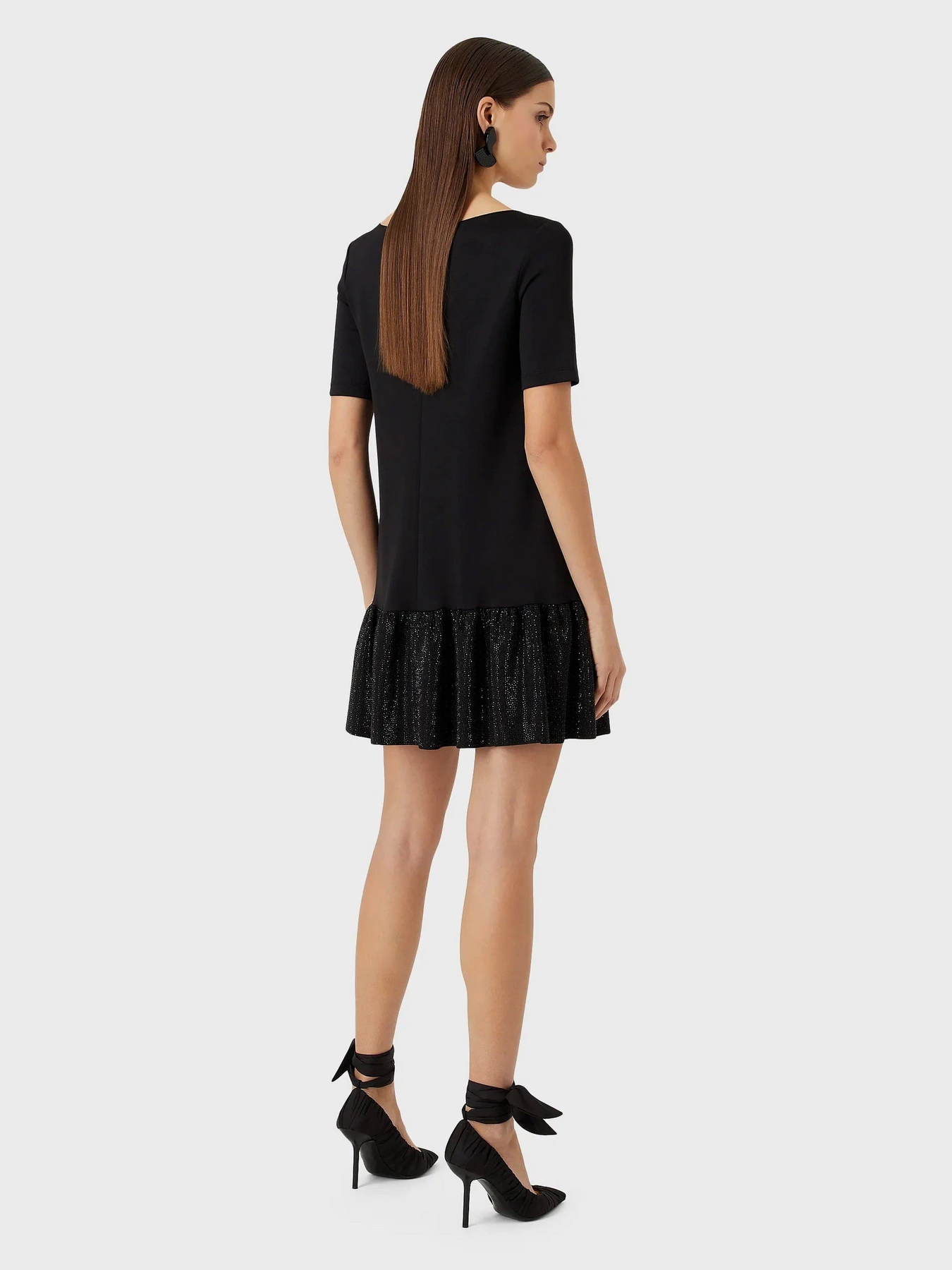 Платья Emporio Armani модель 3R2A7H-2JVLZ-0999 Платья Emporio Armani модель 3R2A7H-2JVLZ-0999 Фото