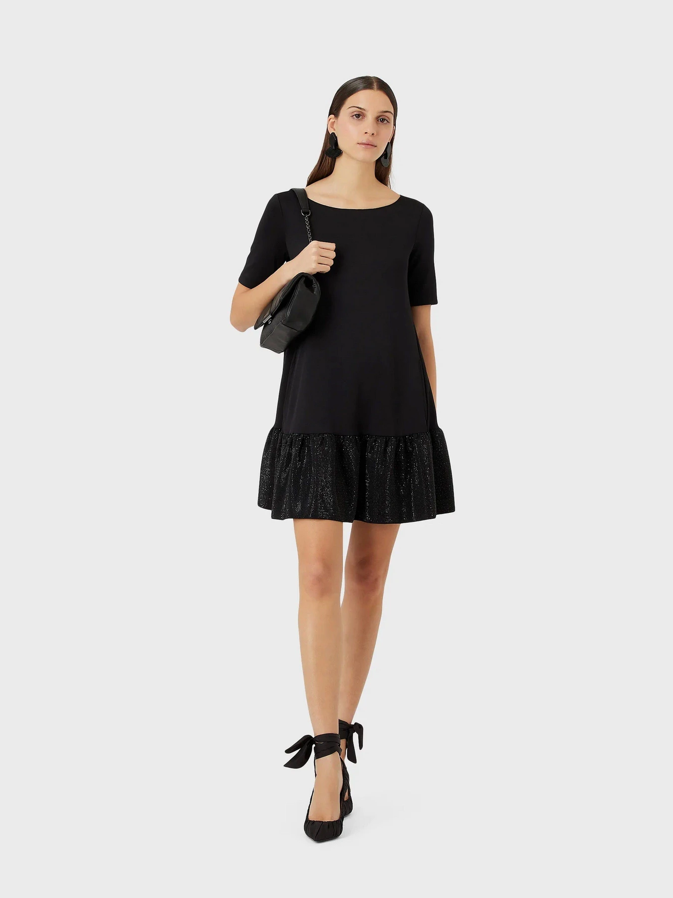 Платья Emporio Armani модель 3R2A7H-2JVLZ-0999 Платья Emporio Armani модель 3R2A7H-2JVLZ-0999 Фото