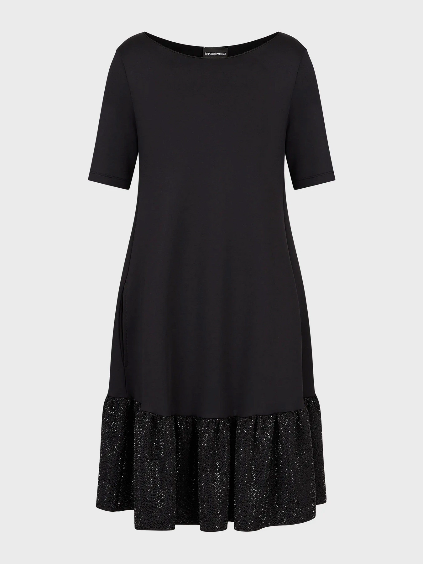 Платья Emporio Armani модель 3R2A7H-2JVLZ-0999 Платья Emporio Armani модель 3R2A7H-2JVLZ-0999 Фото