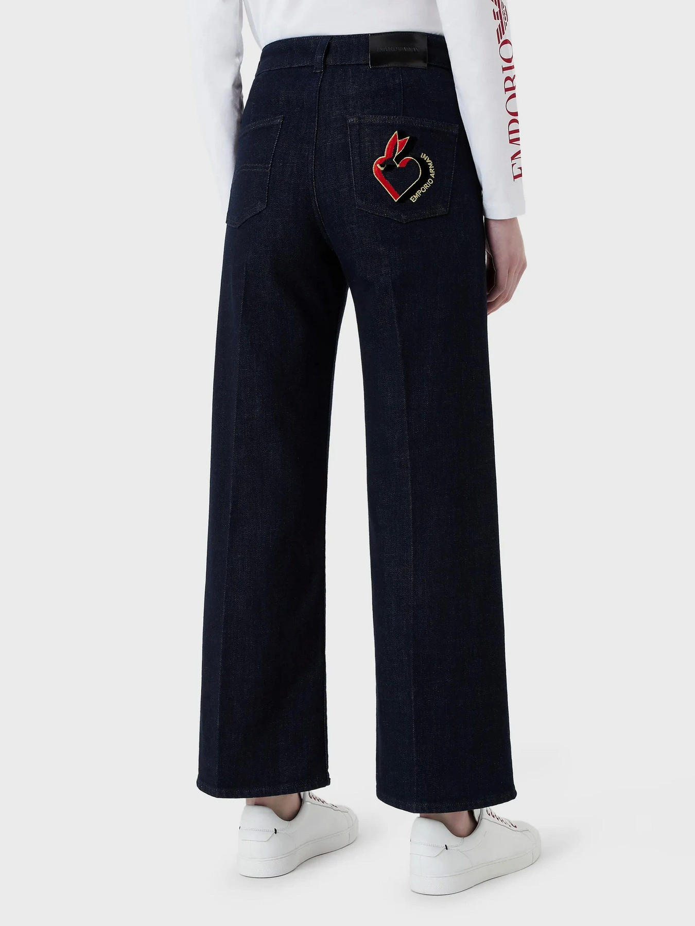 Джинси Emporio Armani Chinese New Year модель 3R2J33-2DX8Z-0941 Джинси Emporio Armani Chinese New Year модель 3R2J33-2DX8Z-0941 Фото