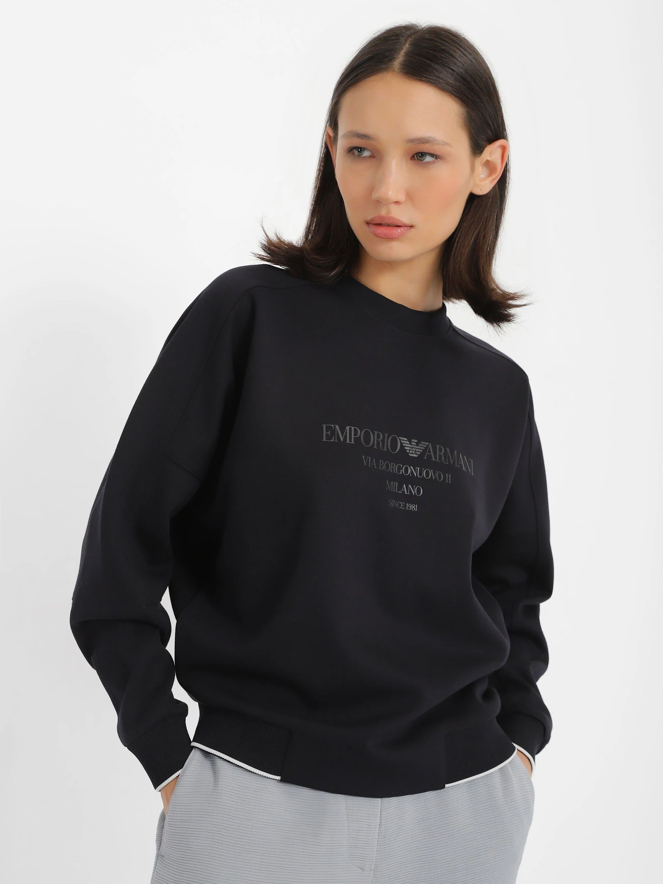 Худи и свитшоты Emporio Armani модель 3R2M7K-2JRKZ-0926 Худи и свитшоты Emporio Armani модель 3R2M7K-2JRKZ-0926 Фото