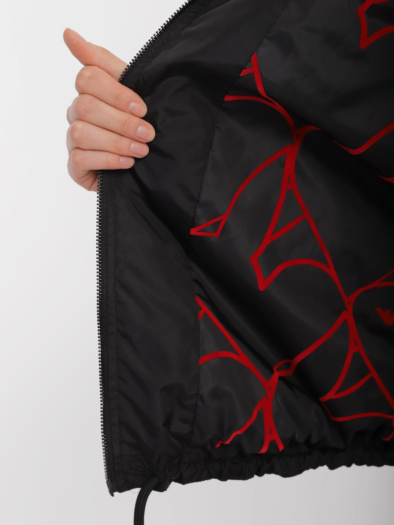 Куртки та дублянки Emporio Armani Chinese New Year модель 3R2B95-2NFAZ-0999 Куртки та дублянки Emporio Armani Chinese New Year модель 3R2B95-2NFAZ-0999 Фото