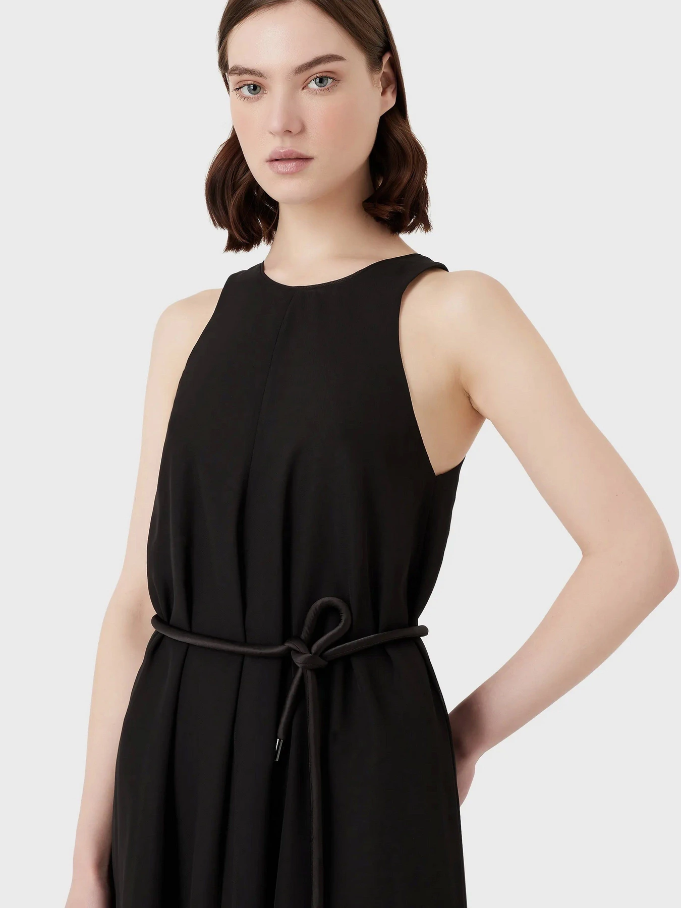 Платья Emporio Armani модель D4NA1C-D9906-999 Платья Emporio Armani модель D4NA1C-D9906-999 Фото