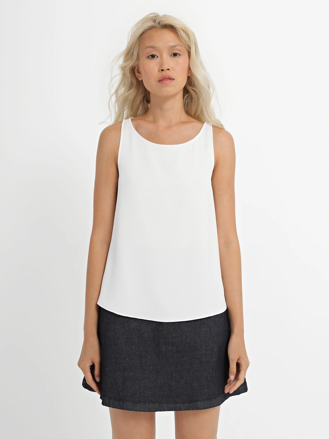 Футболки и поло Emporio Armani модель D4NK1A-D9902-101 Футболки и поло Emporio Armani модель D4NK1A-D9902-101 Фото