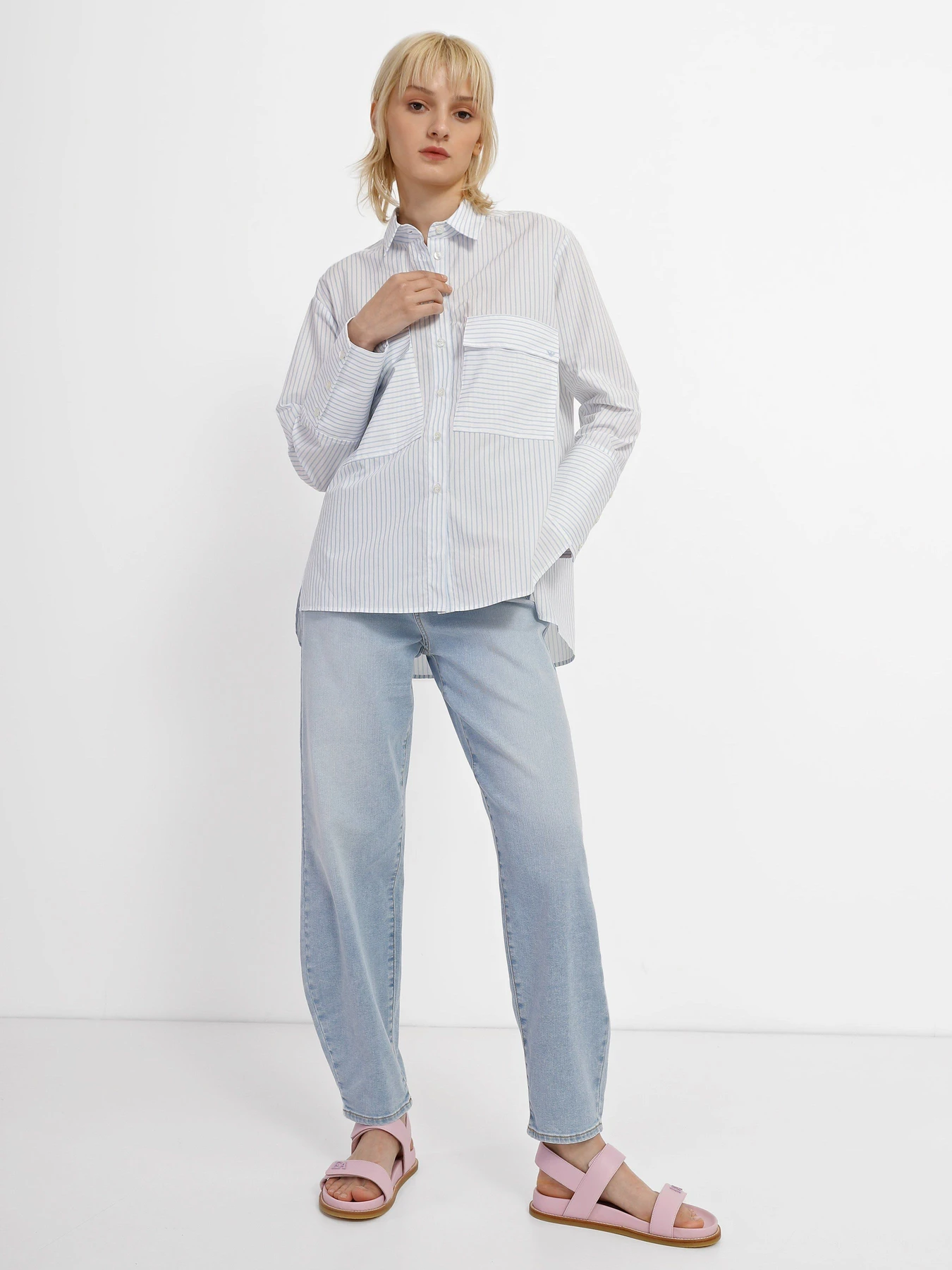 Рубашки Emporio Armani модель 3R2C67-2N0FZ-F127 Рубашки Emporio Armani модель 3R2C67-2N0FZ-F127 Фото