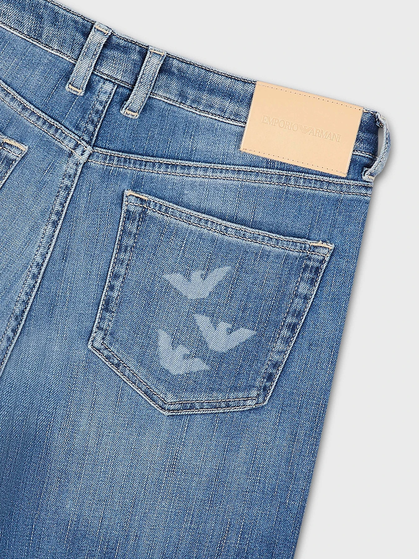 Джинси Emporio Armani J90 модель 3R2J90-2DW7Z-0941 Джинси Emporio Armani J90 модель 3R2J90-2DW7Z-0941 Фото