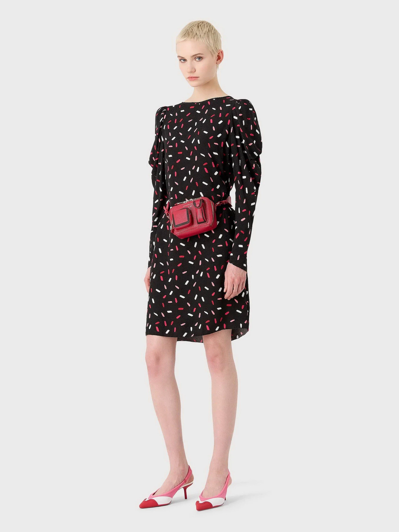 Платья Emporio Armani модель 6R2A85-2NN8Z-F011 Платья Emporio Armani модель 6R2A85-2NN8Z-F011 Фото