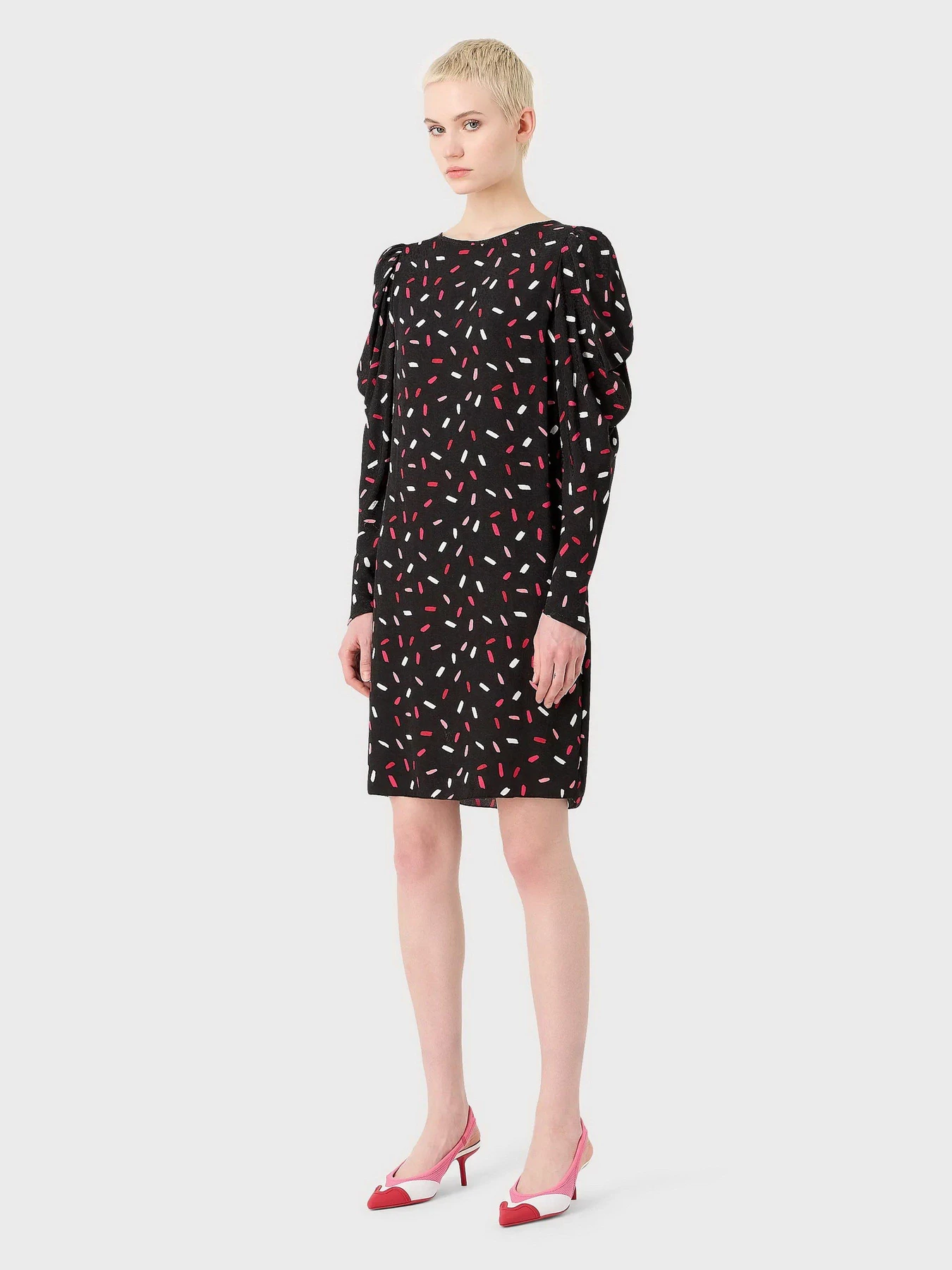Платья Emporio Armani модель 6R2A85-2NN8Z-F011 Платья Emporio Armani модель 6R2A85-2NN8Z-F011 Фото