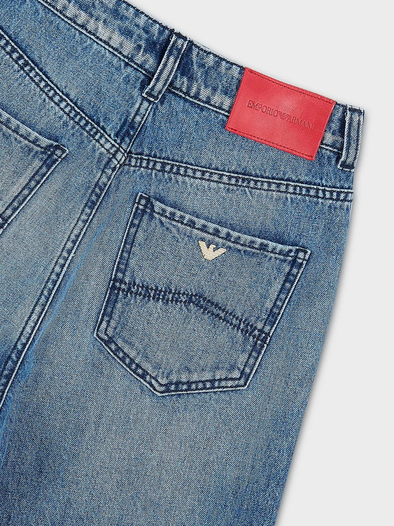 Джинси Emporio Armani J4B модель 6R2J4B-2DAQZ-0941 Джинси Emporio Armani J4B модель 6R2J4B-2DAQZ-0941 Фото