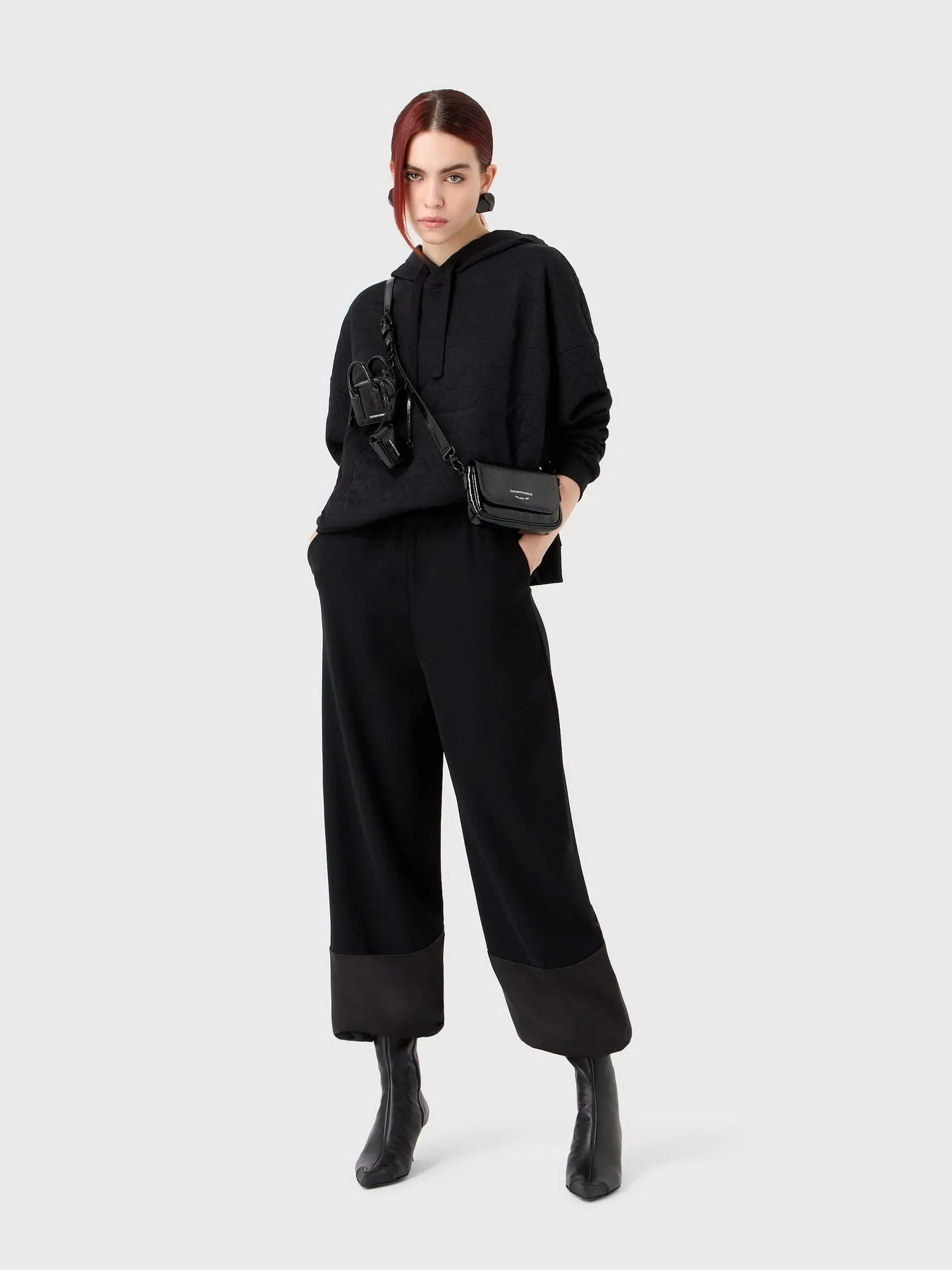 Худі та світшоти Emporio Armani модель 6R2M7M-2JXAZ-0999 Худі та світшоти Emporio Armani модель 6R2M7M-2JXAZ-0999 Фото