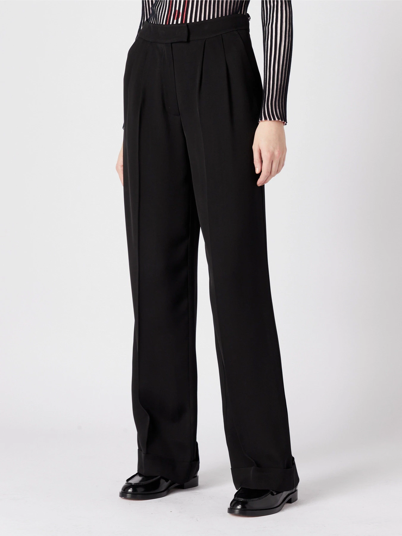 Штани Emporio Armani модель 6R2P69-2NS9Z-0999 Штани Emporio Armani модель 6R2P69-2NS9Z-0999 Фото