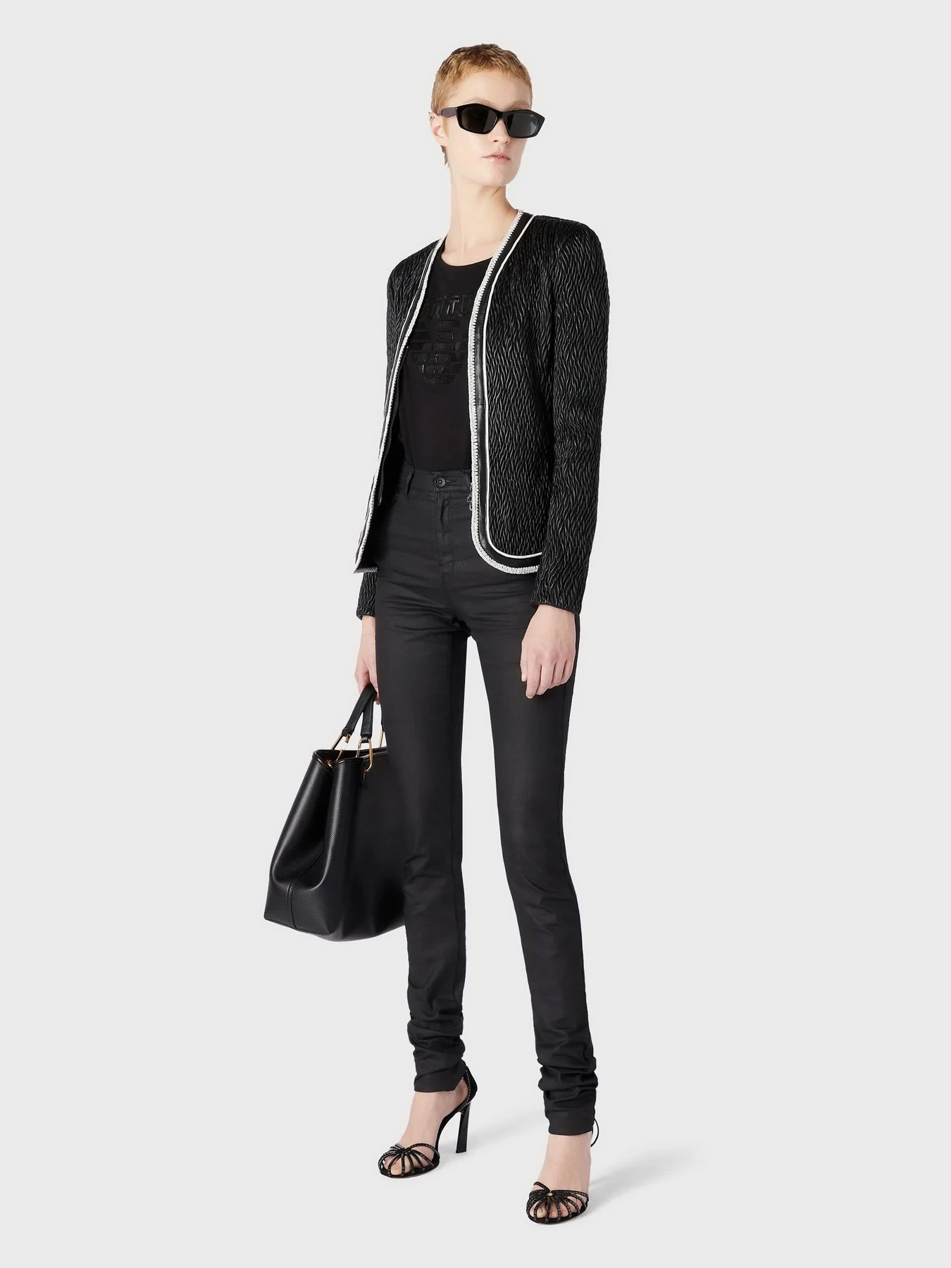Футболки и поло Emporio Armani модель 6R2T7B-2JFNZ-0999 Футболки и поло Emporio Armani модель 6R2T7B-2JFNZ-0999 Фото