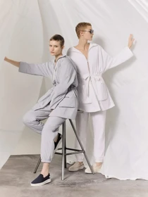 Куртки и дубленки Emporio Armani модель 6R2L67-2NFBZ-0101 Фото