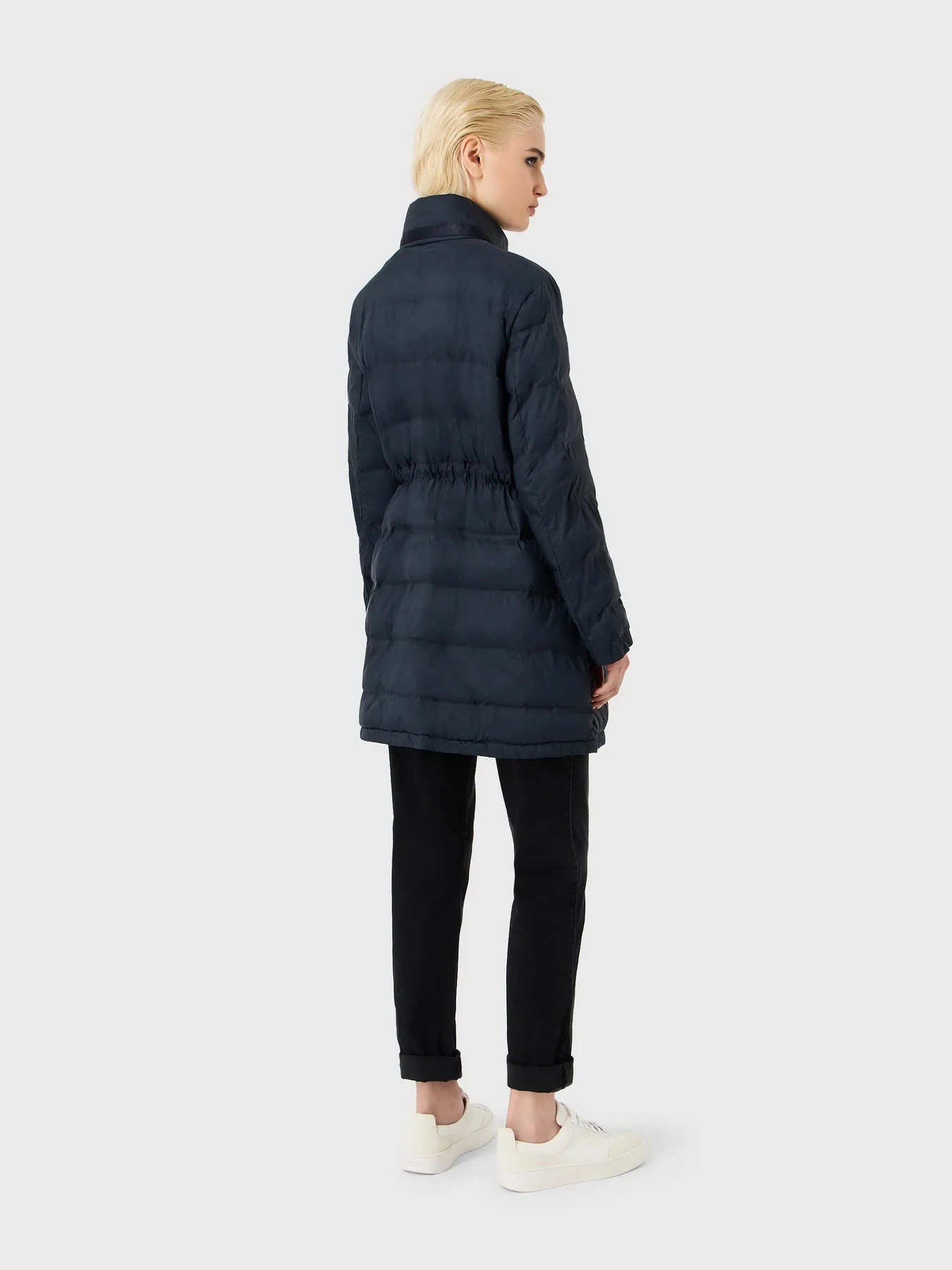 Куртки и дубленки Emporio Armani модель 6R2L72-2NIIZ-0926 Куртки и дубленки Emporio Armani модель 6R2L72-2NIIZ-0926 Фото
