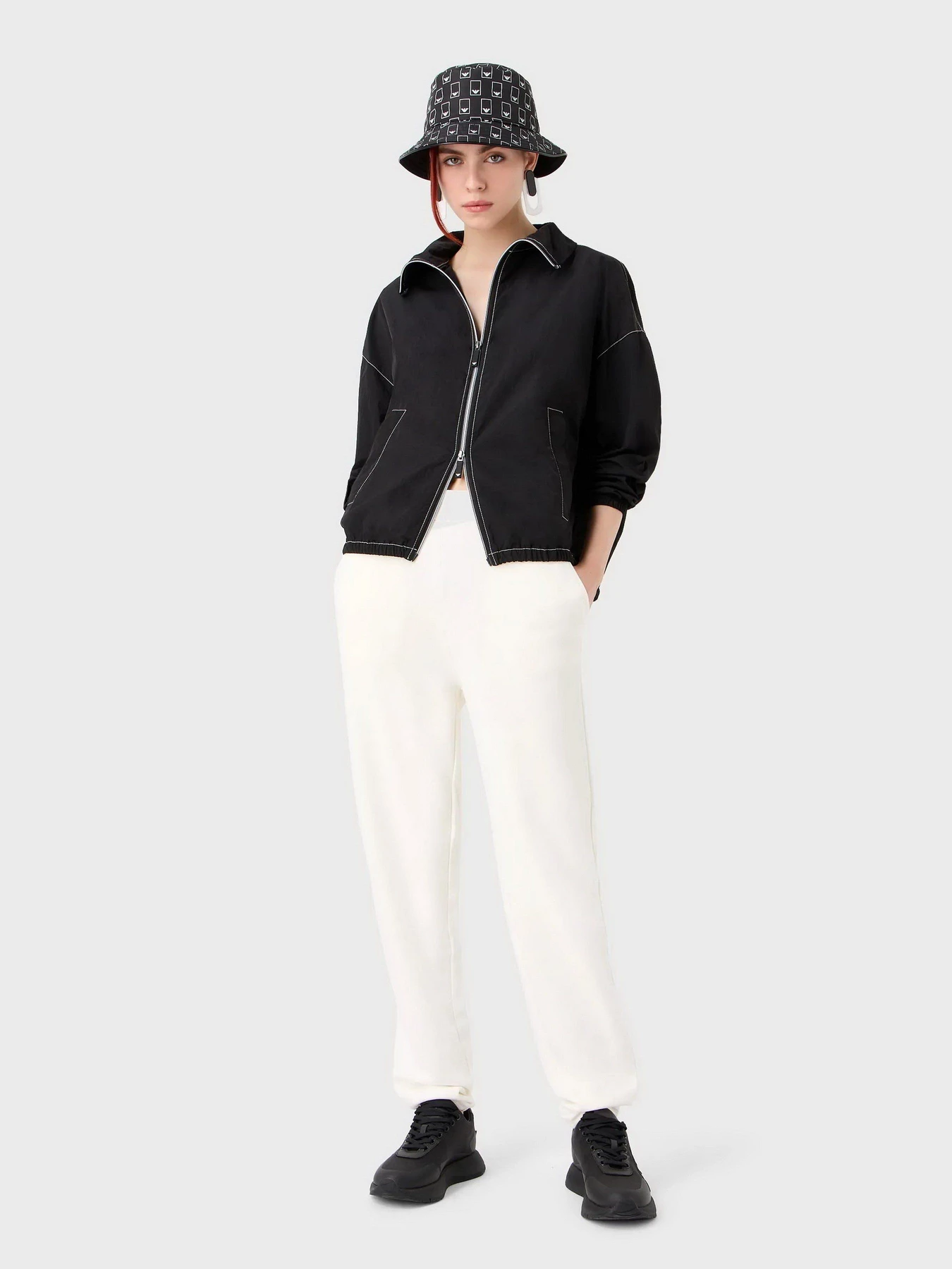 Куртки и дубленки Emporio Armani модель 6R2B72-2NS4Z-0999 Фото