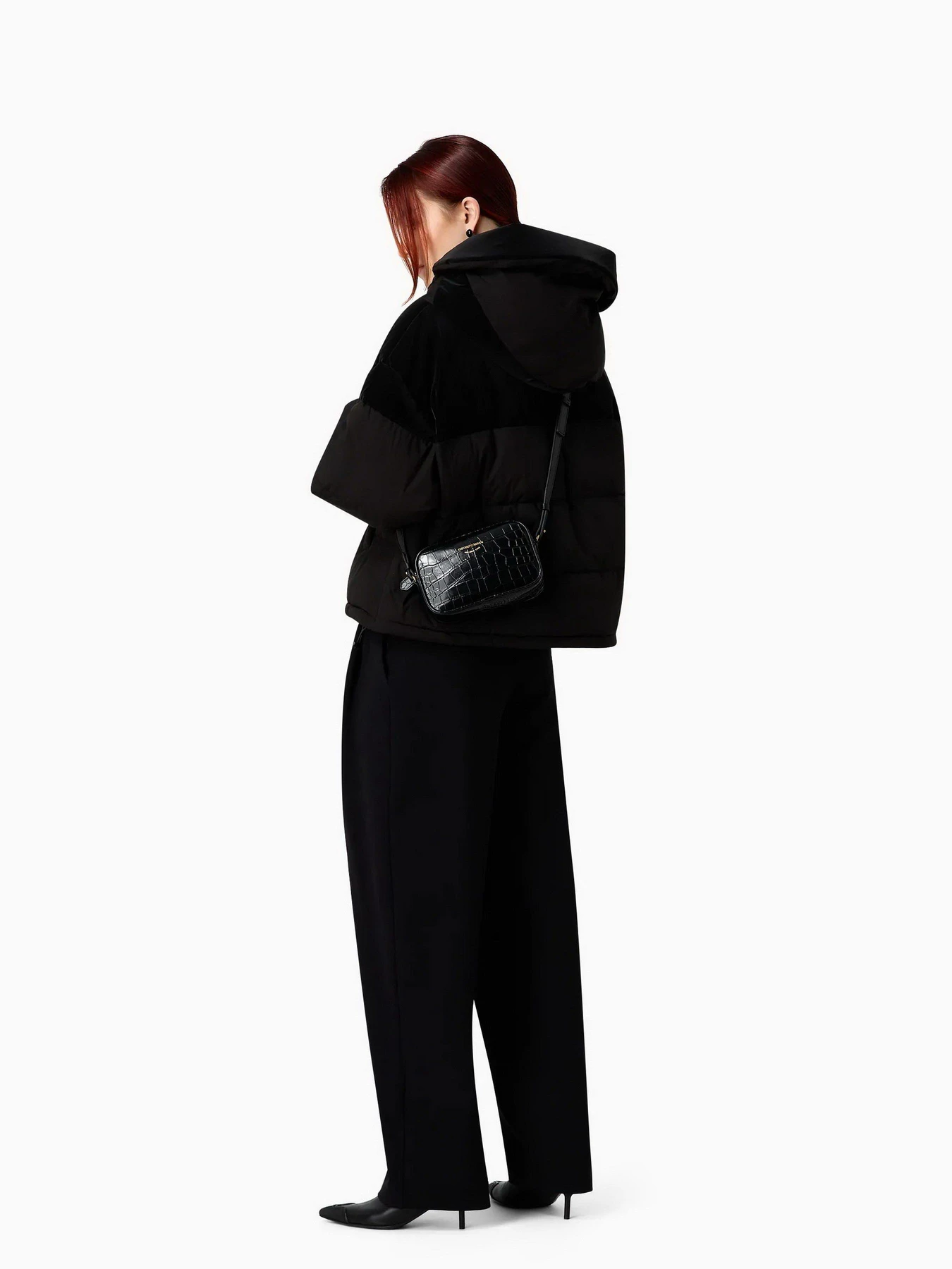Куртки и дубленки Emporio Armani модель 6R2B77-2NFFZ-0999 Куртки и дубленки Emporio Armani модель 6R2B77-2NFFZ-0999 Фото