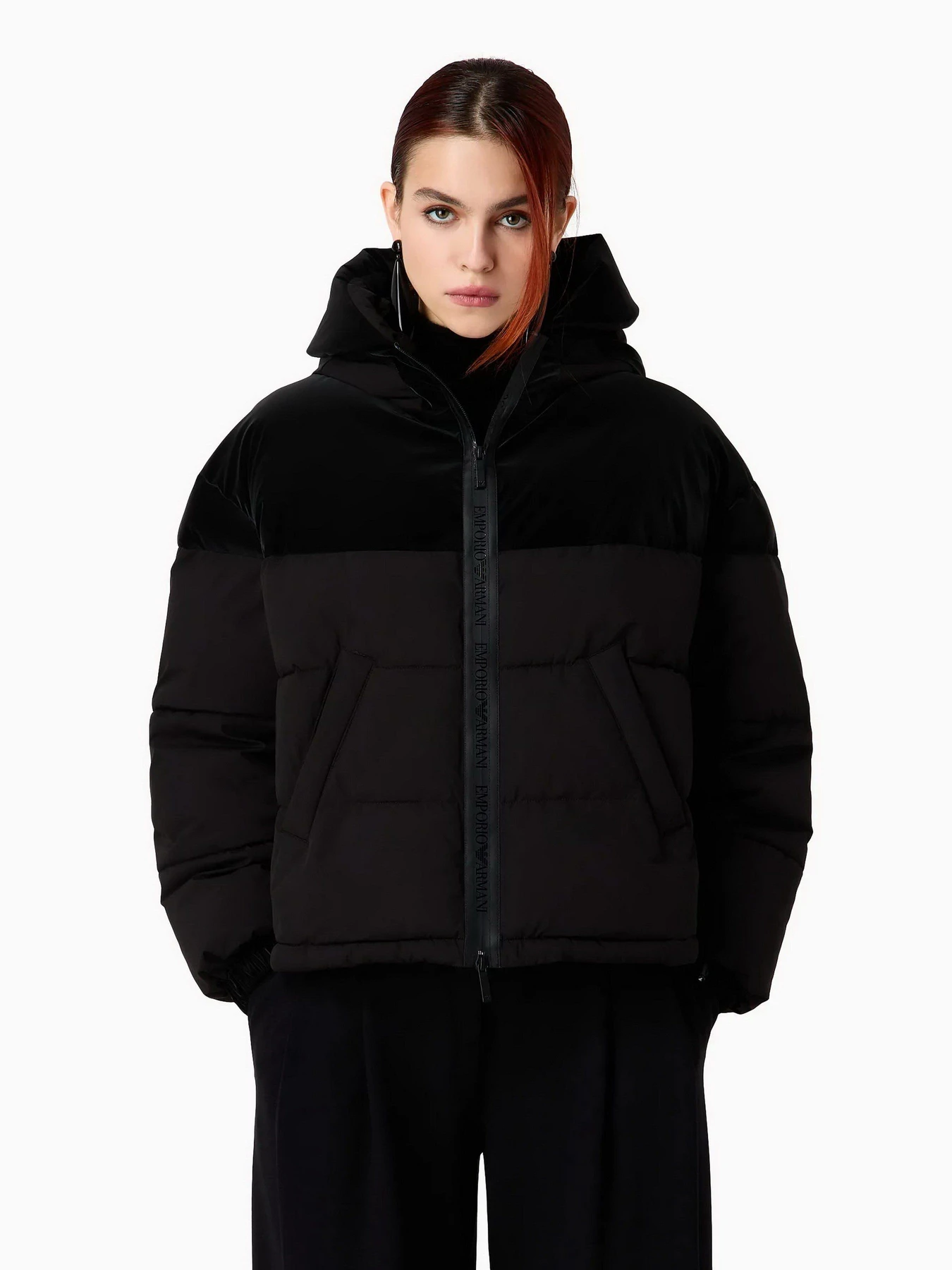 Куртки и дубленки Emporio Armani модель 6R2B77-2NFFZ-0999 Куртки и дубленки Emporio Armani модель 6R2B77-2NFFZ-0999 Фото