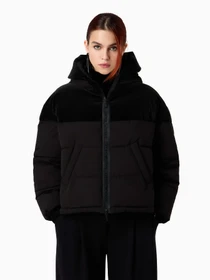 Куртки и дубленки Emporio Armani модель 6R2B77-2NFFZ-0999 Фото