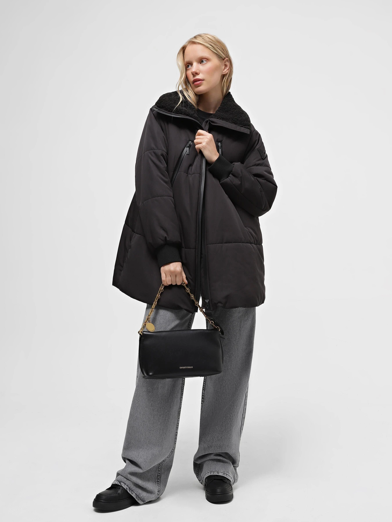 Куртки та дублянки Emporio Armani модель 6R2B85-2NNIZ-0999 Куртки та дублянки Emporio Armani модель 6R2B85-2NNIZ-0999 Фото