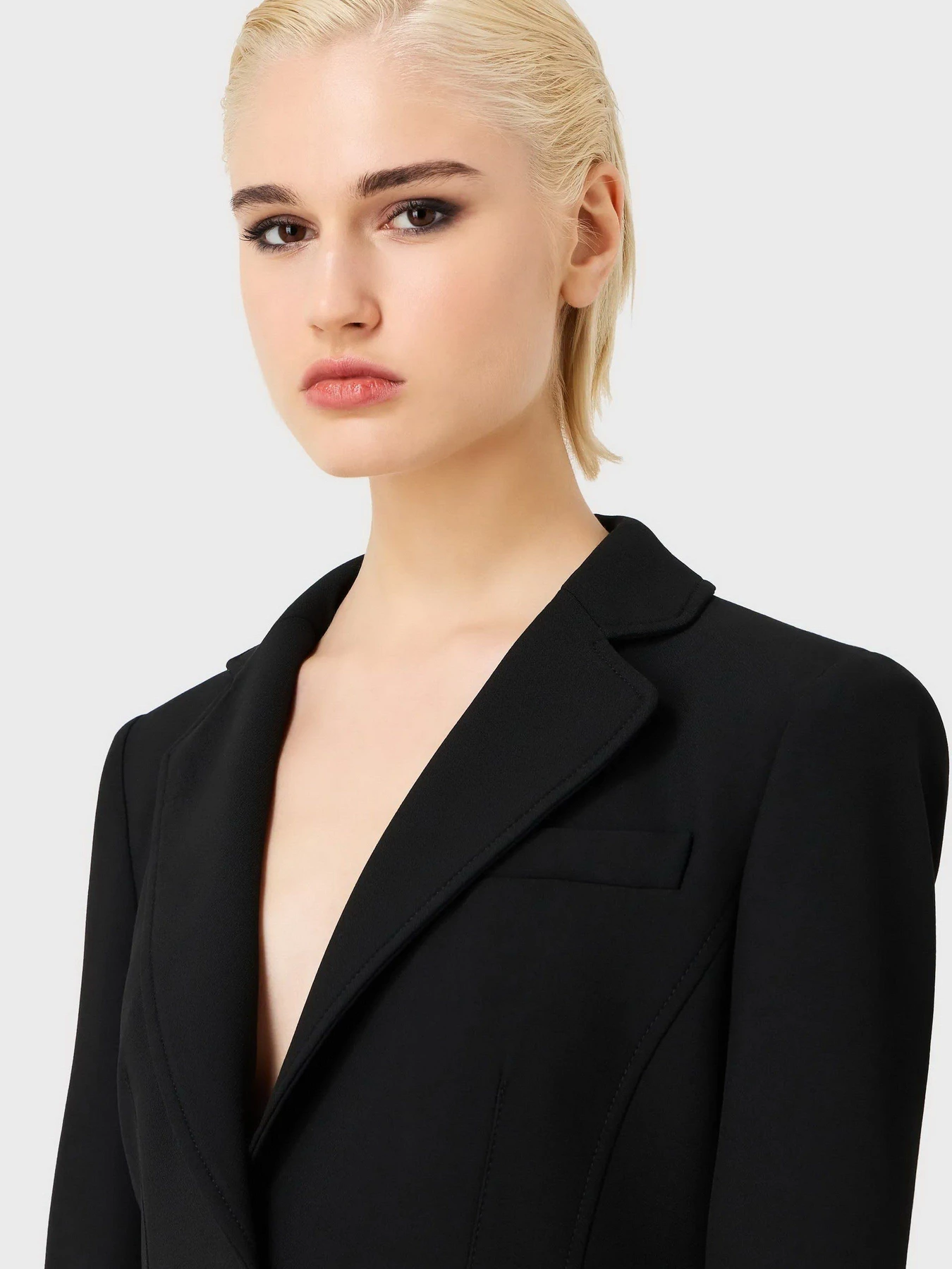 Пиджаки Emporio Armani модель 6R2G99-2N2PZ-0999 Пиджаки Emporio Armani модель 6R2G99-2N2PZ-0999 Фото