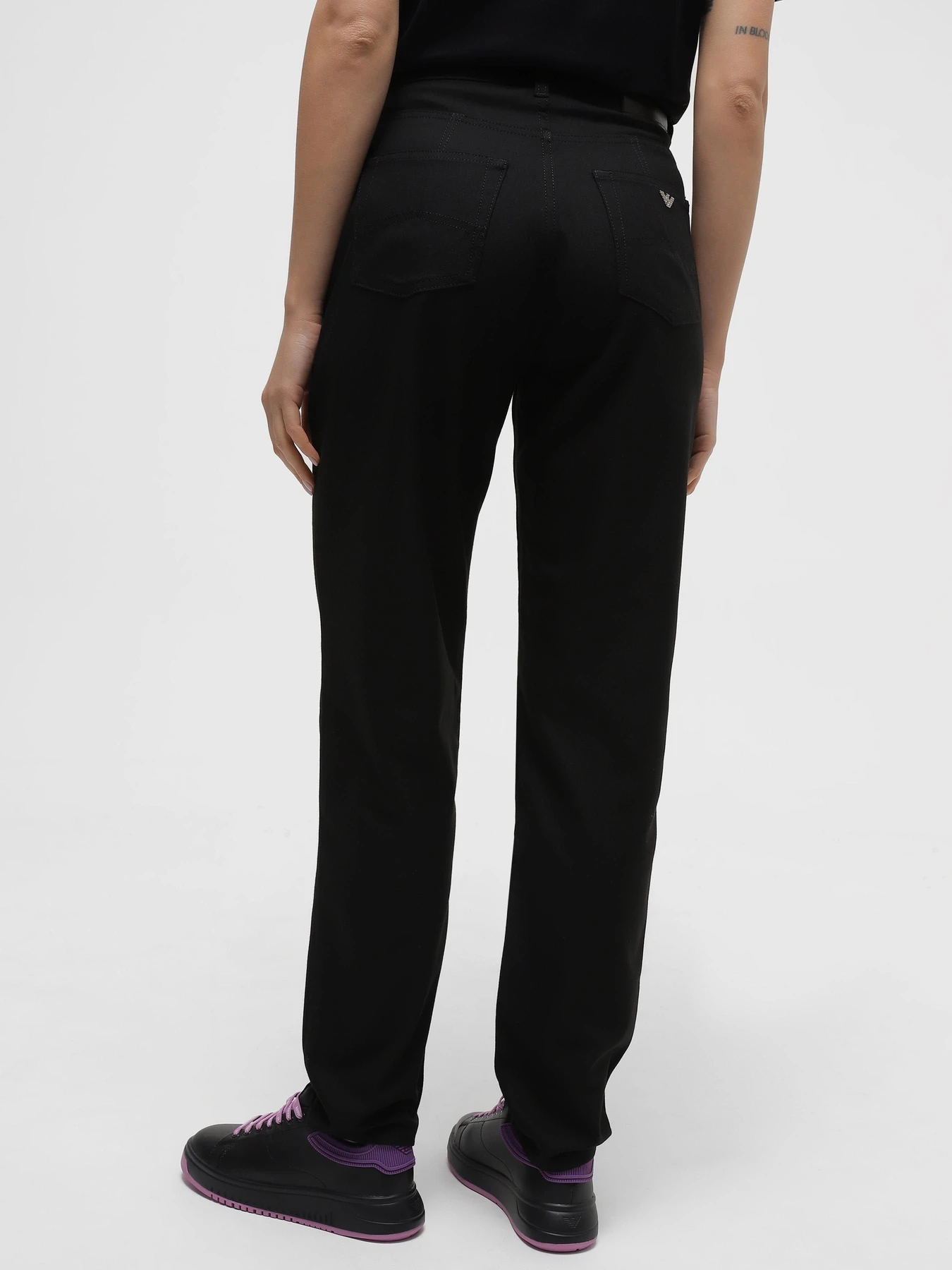 Джинсы Emporio Armani J29 модель 6R2J29-2NS8Z-0999 Джинсы Emporio Armani J29 модель 6R2J29-2NS8Z-0999 Фото