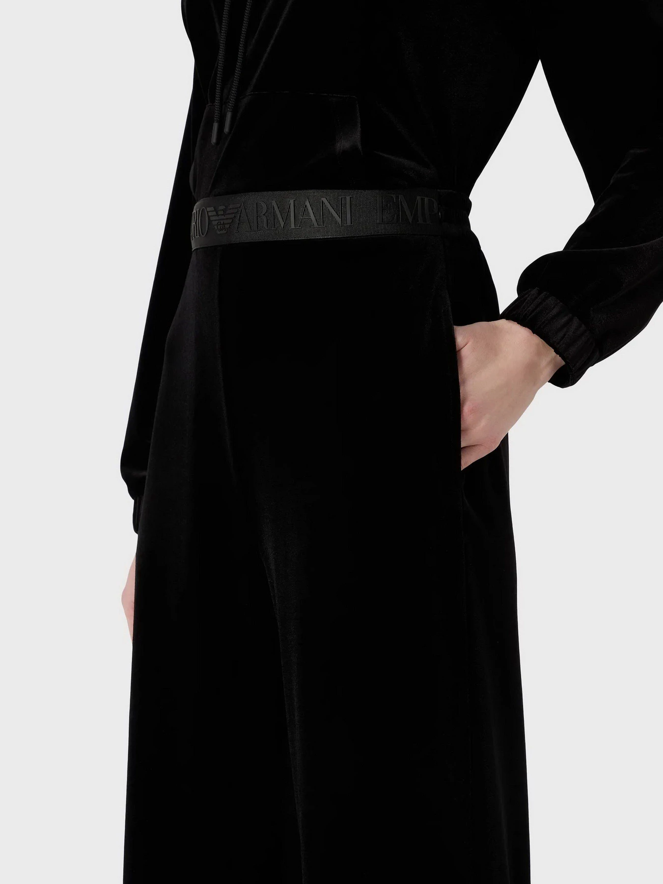 Штани Emporio Armani модель 6R2P6D-2JVZZ-0999 Штани Emporio Armani модель 6R2P6D-2JVZZ-0999 Фото