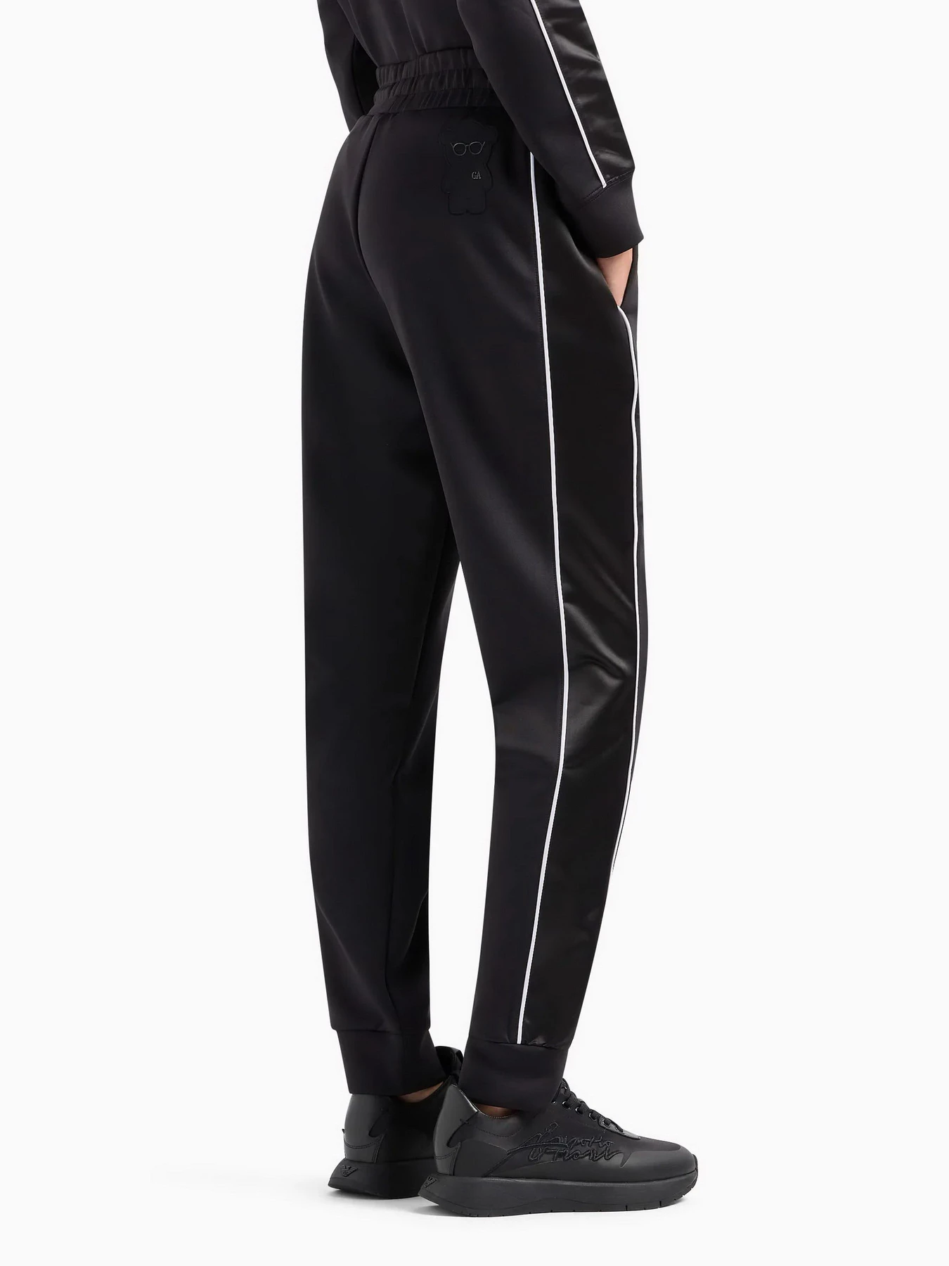 Штани Emporio Armani модель 6R2P7J-2JVLZ-0999 Штани Emporio Armani модель 6R2P7J-2JVLZ-0999 Фото