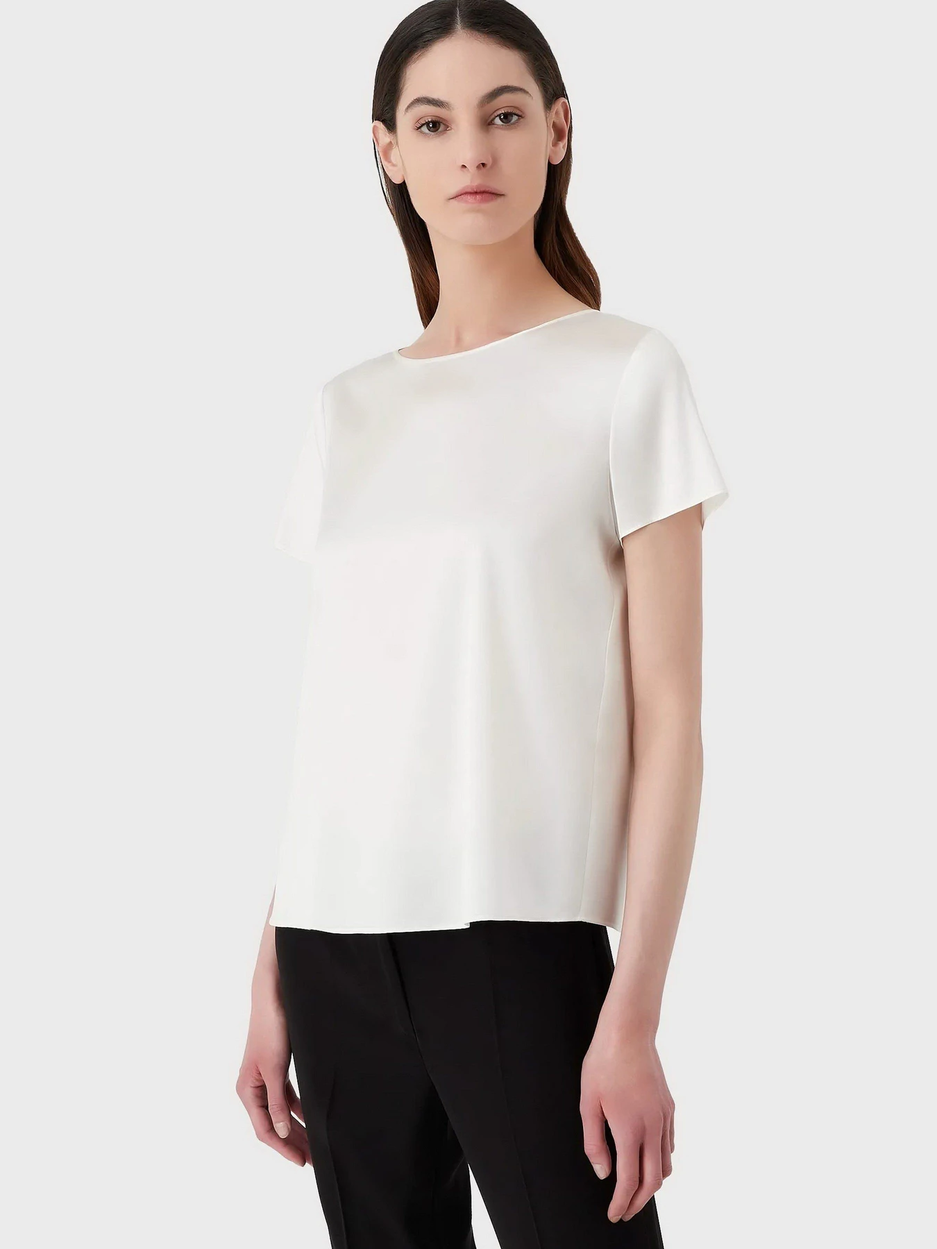 Рубашки Emporio Armani модель 8N2K15-2NXXZ-0101 Рубашки Emporio Armani модель 8N2K15-2NXXZ-0101 Фото