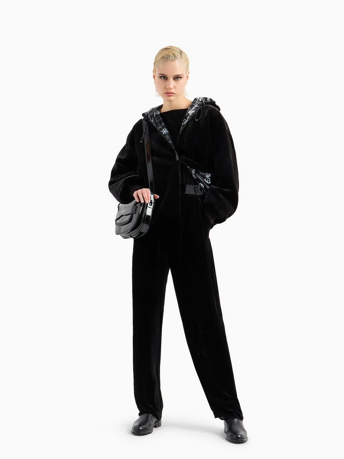 Куртки и дубленки Emporio Armani модель H4NB1D-E9917-099 Куртки и дубленки Emporio Armani модель H4NB1D-E9917-099 Фото
