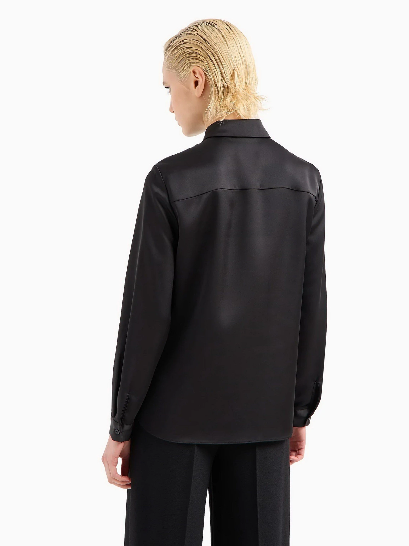 Сорочки Emporio Armani модель H4NC1D-E9901-999 Сорочки Emporio Armani модель H4NC1D-E9901-999 Фото