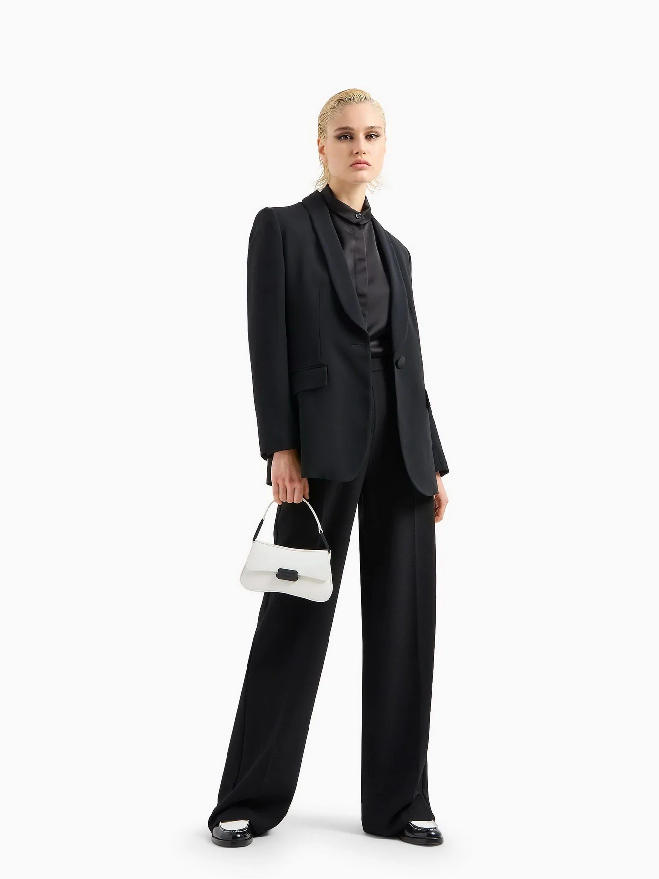 Сорочки Emporio Armani модель H4NC1D-E9901-999 Сорочки Emporio Armani модель H4NC1D-E9901-999 Фото