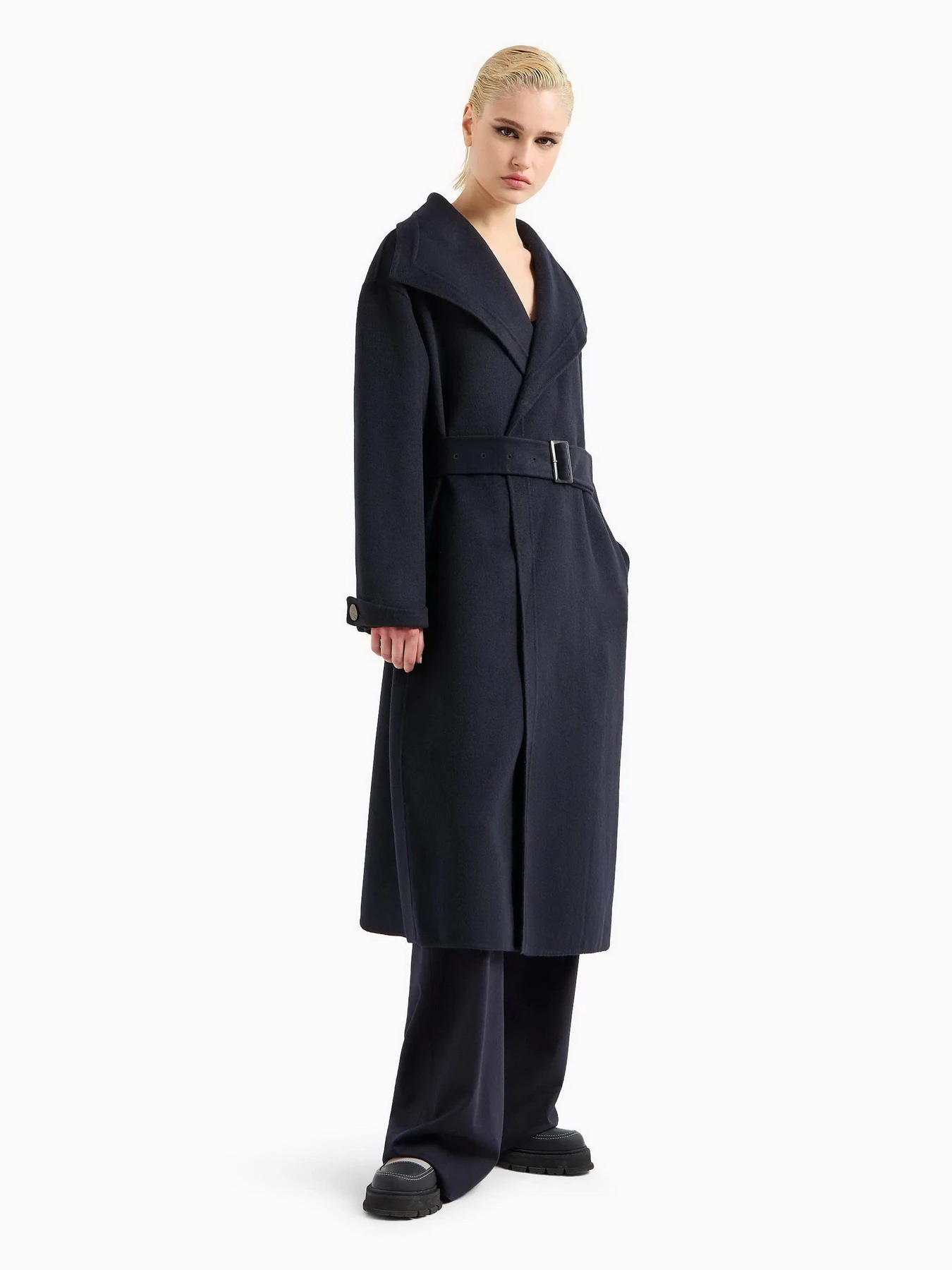 Пальто и плащи Emporio Armani модель H4NL1H-E9910-926 Пальто и плащи Emporio Armani модель H4NL1H-E9910-926 Фото