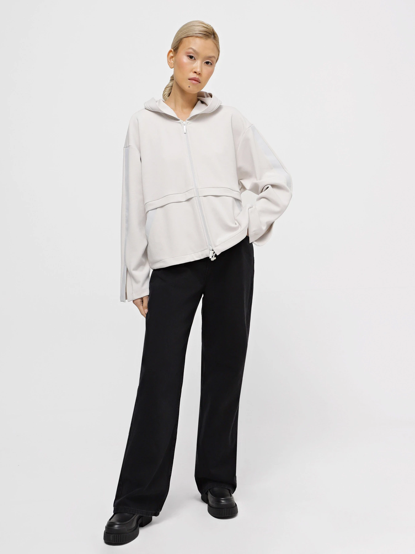 Куртки и дубленки Emporio Armani модель 6R2B7C-2JRKZ-0103 Фото