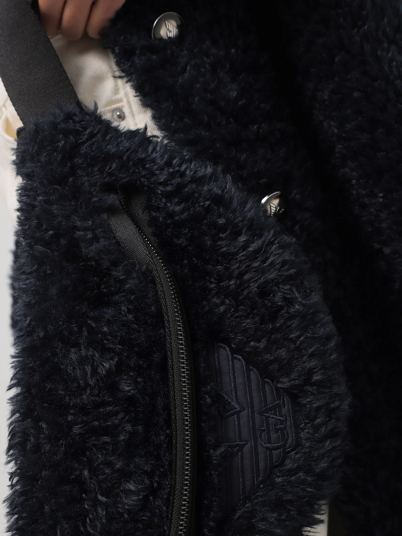 Куртки и дубленки Emporio Armani модель H4NL1M-E9916-926 Куртки и дубленки Emporio Armani модель H4NL1M-E9916-926 Фото