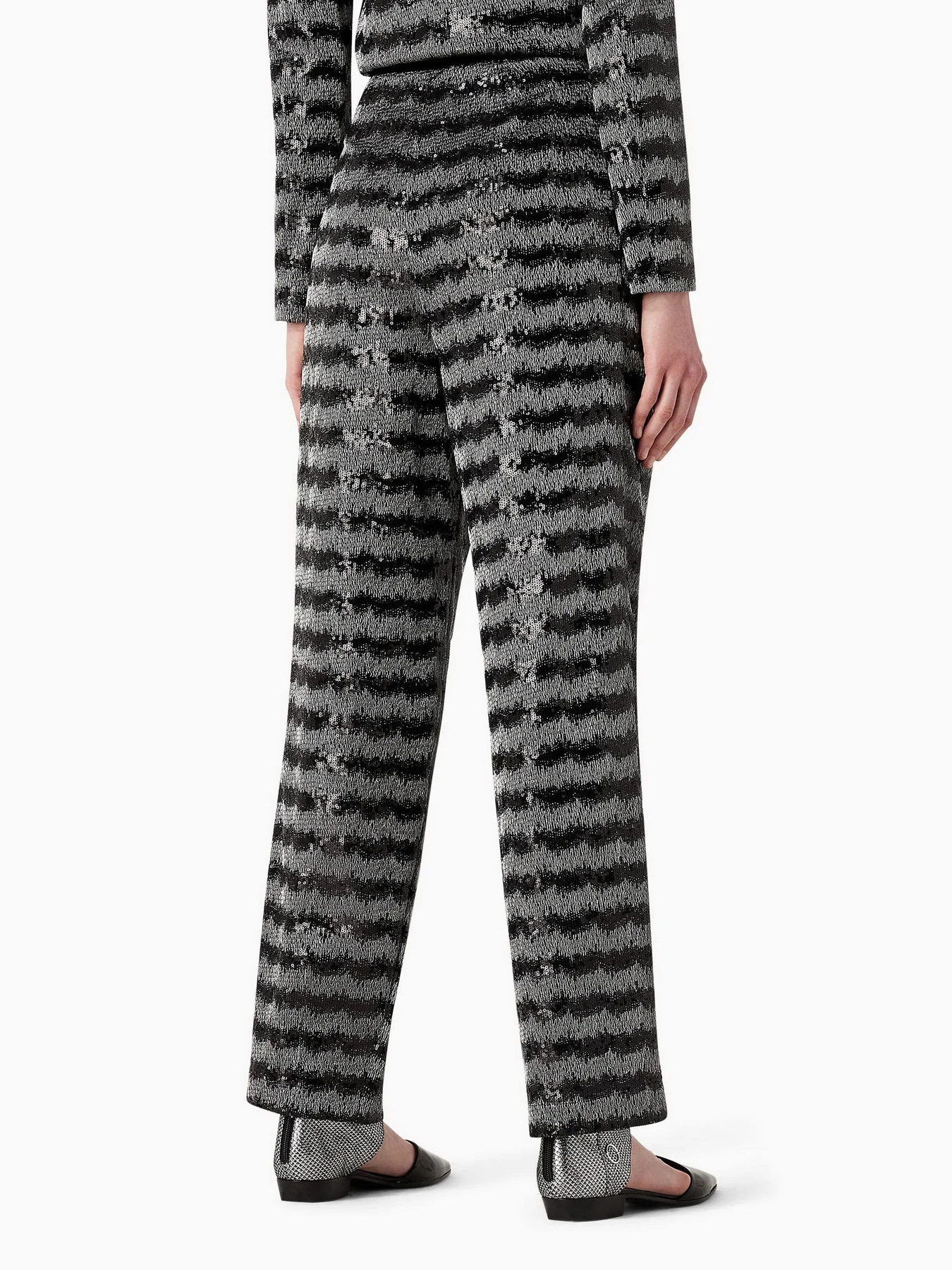 Штани Emporio Armani модель H4NP1F-E9924-099 Штани Emporio Armani модель H4NP1F-E9924-099 Фото