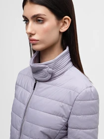 Куртки и дубленки Emporio Armani модель 3D2B61-2NIIZ-0802 Фото