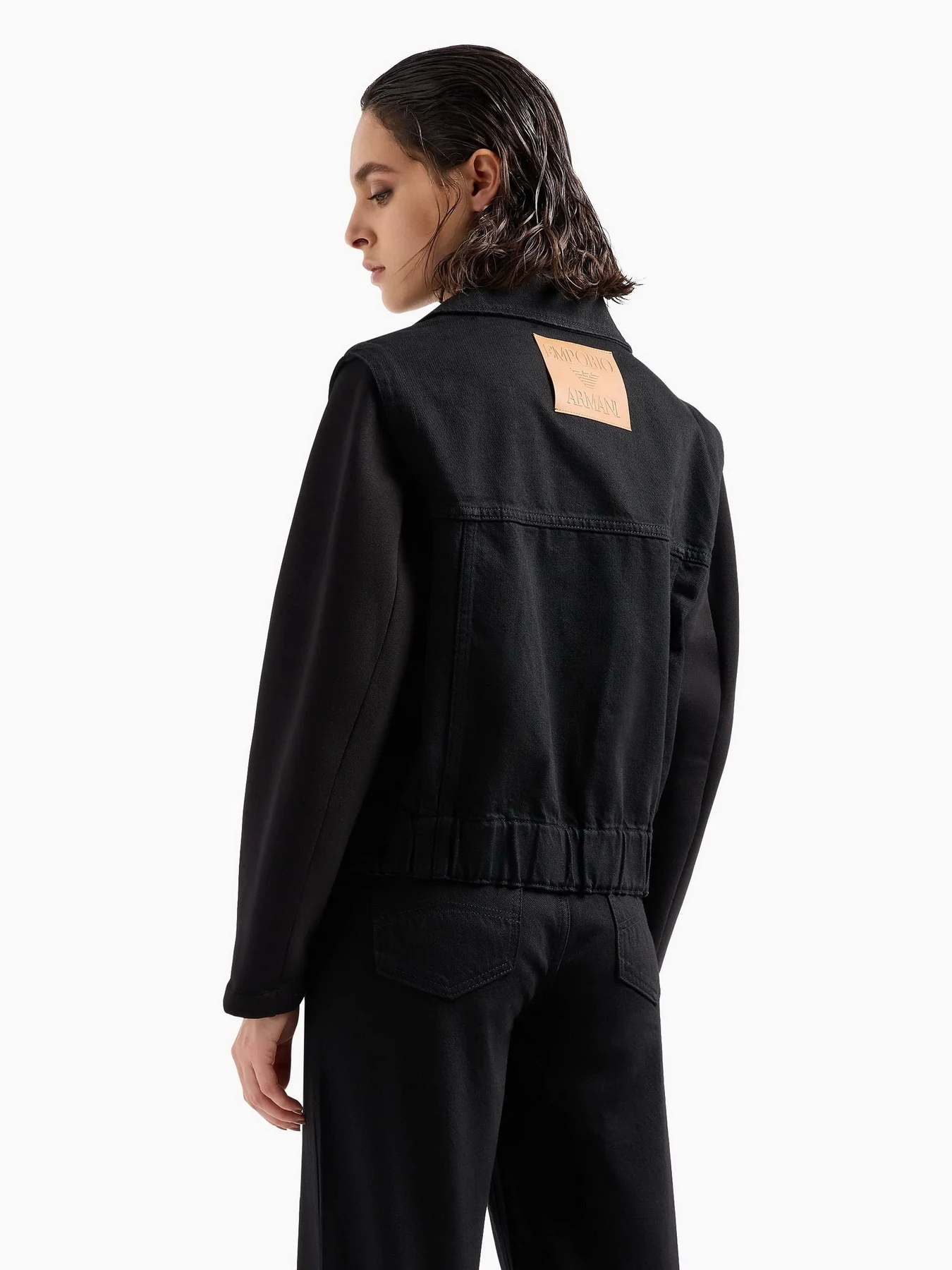 Куртки и дубленки Emporio Armani модель 3D2B77-2DADZ-0005 Фото
