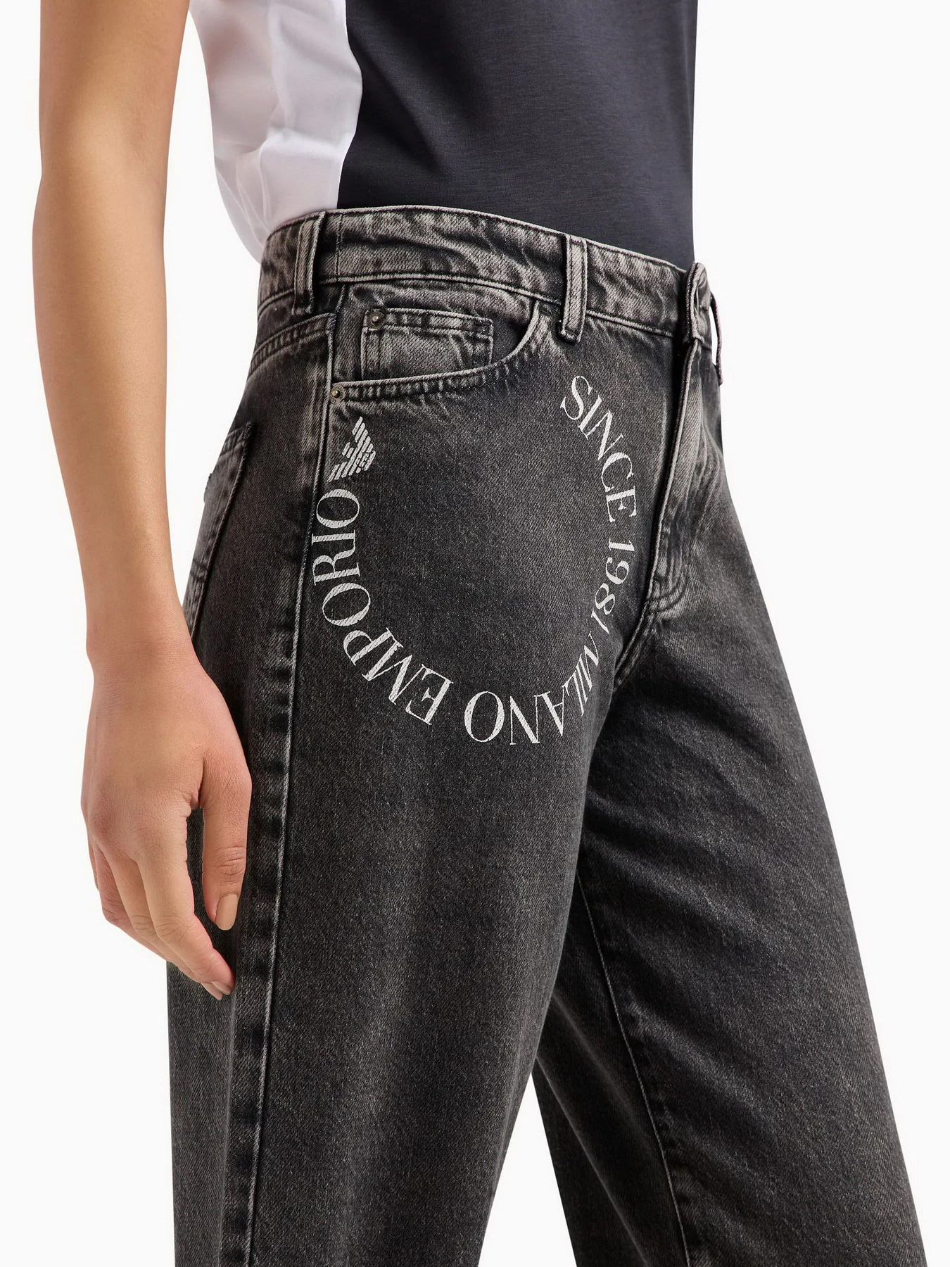 Джинсы Emporio Armani модель 3D2J90-2DV5Z-0005 Фото