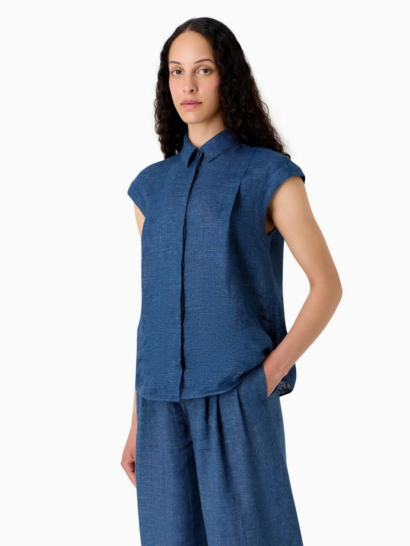 Рубашки Emporio Armani Icon Project модель E3NC16-F2017-900 Рубашки Emporio Armani Icon Project модель E3NC16-F2017-900 Фото