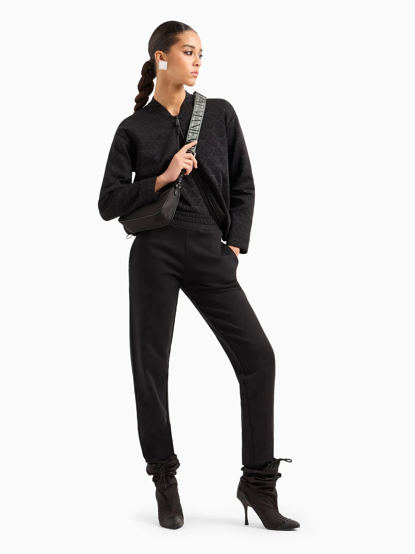 Куртки и дубленки Emporio Armani модель 3D2B6B-1JHSZ-F010 Куртки и дубленки Emporio Armani модель 3D2B6B-1JHSZ-F010 Фото