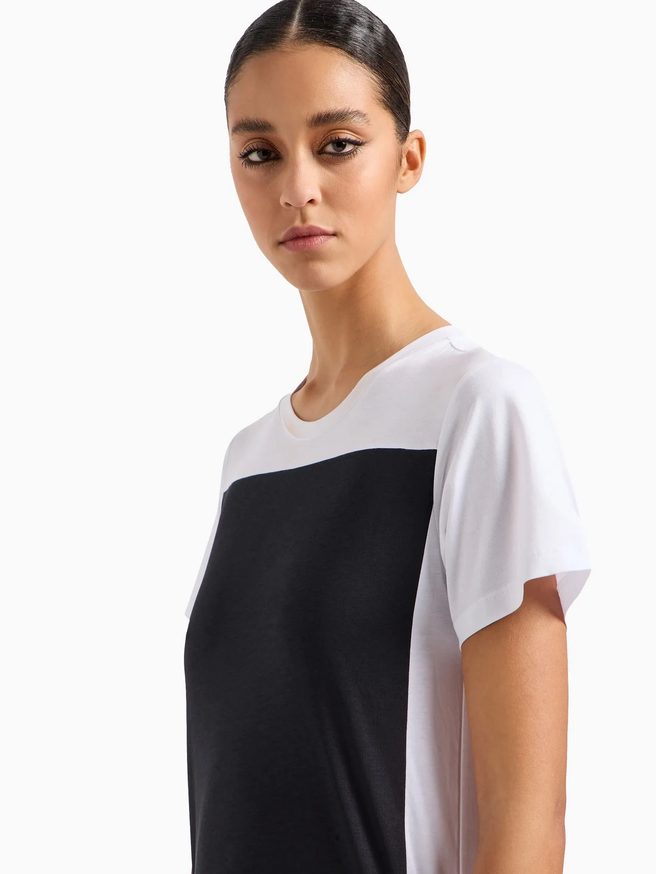 Футболки и поло Emporio Armani модель 3D2T8C-2JFNZ-0927 Футболки и поло Emporio Armani модель 3D2T8C-2JFNZ-0927 Фото