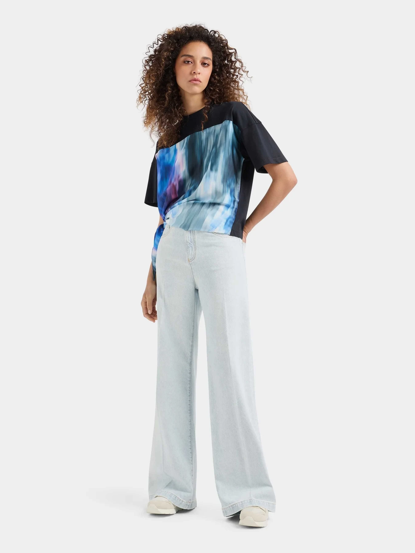 Джинси Emporio Armani модель 3D2J14-2DBLZ-0943 Джинси Emporio Armani модель 3D2J14-2DBLZ-0943 Фото