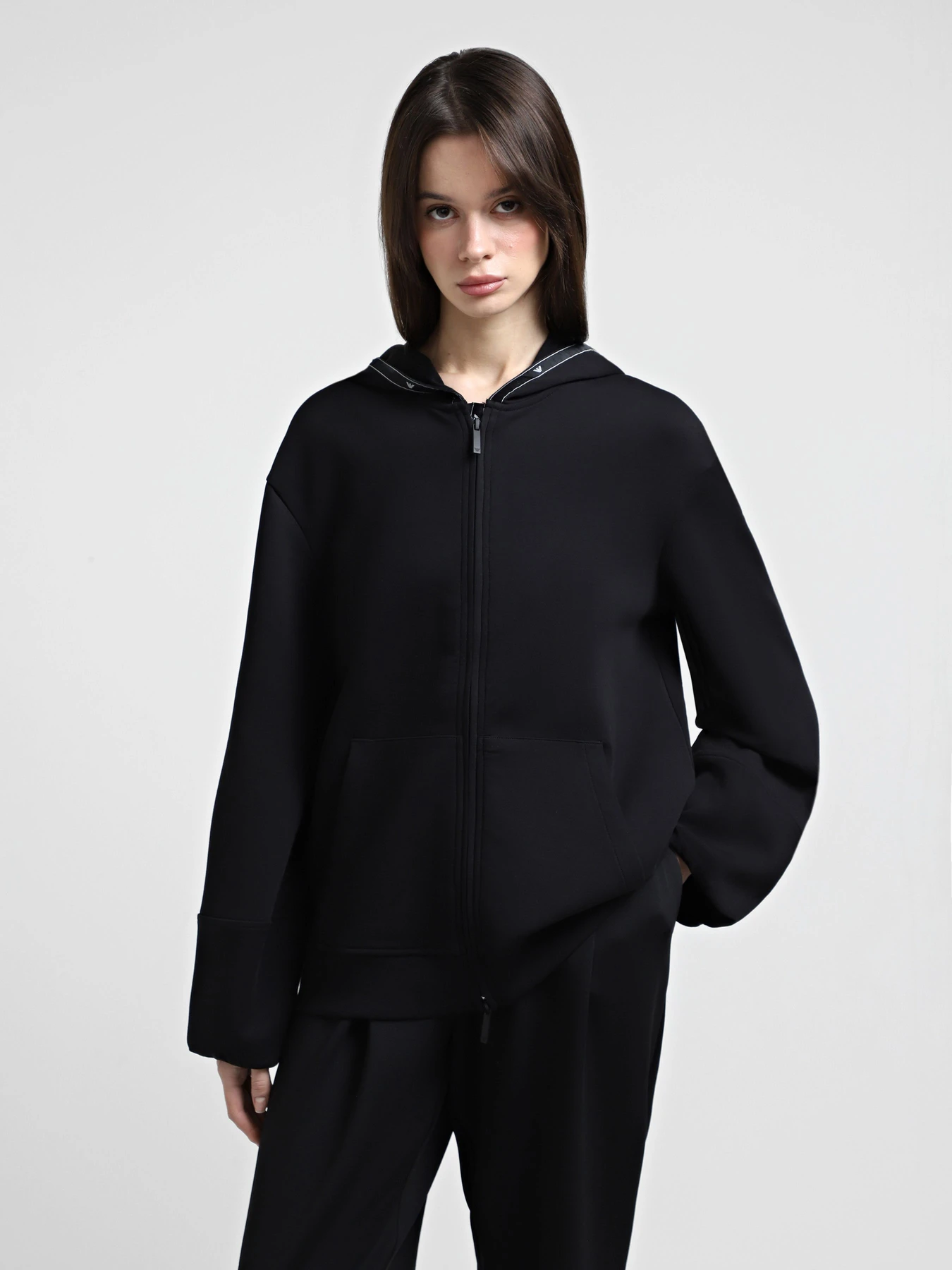 Худи и свитшоты Emporio Armani модель 6D2M6D-1JHSZ-0999 Фото