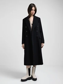 Пальто и плащи Emporio Armani модель EW000335-AF10226-UC001 Фото
