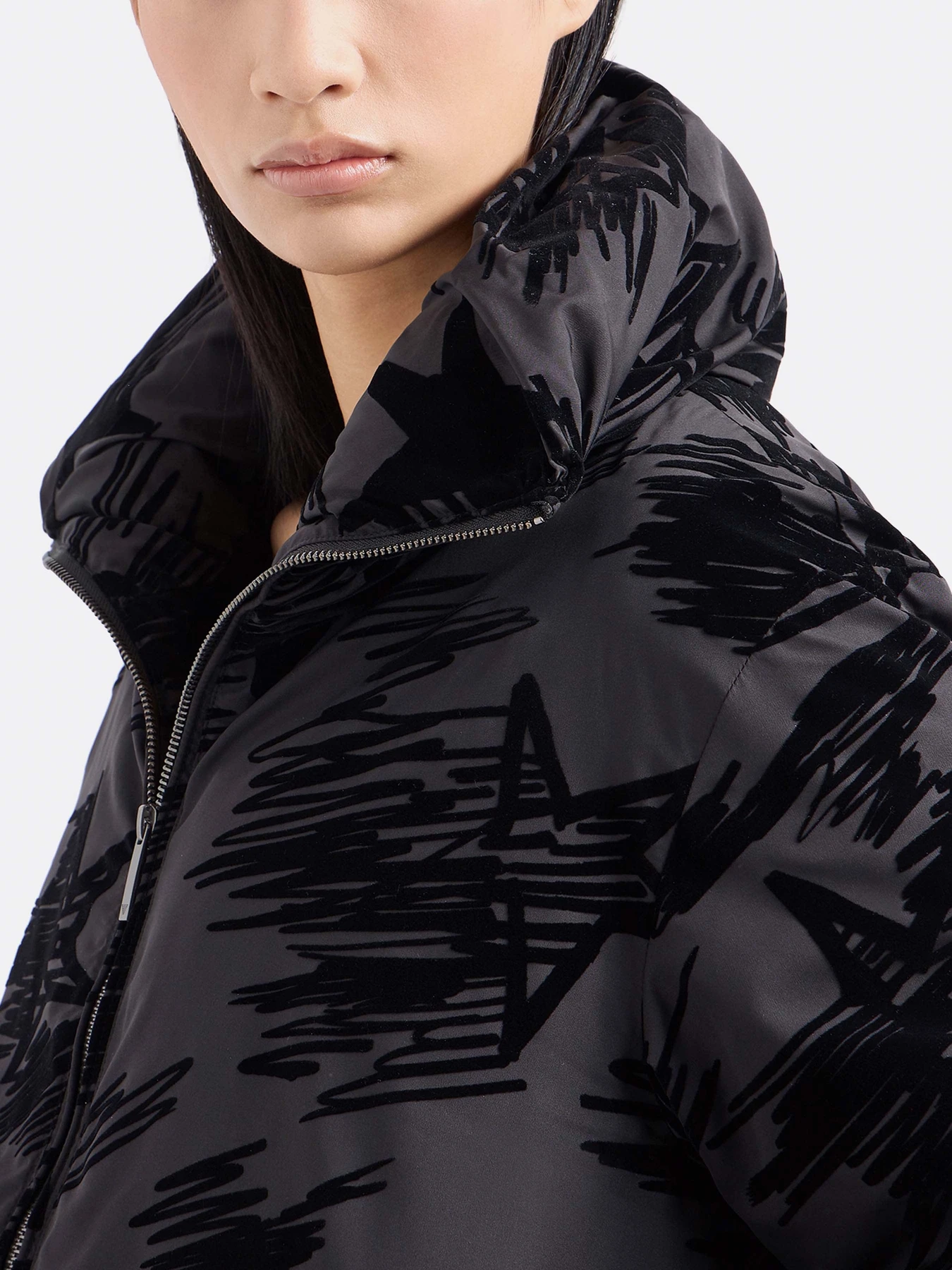 Куртки и дубленки Emporio Armani модель 6D2B87-2NFQZ-0999 Куртки и дубленки Emporio Armani модель 6D2B87-2NFQZ-0999 Фото