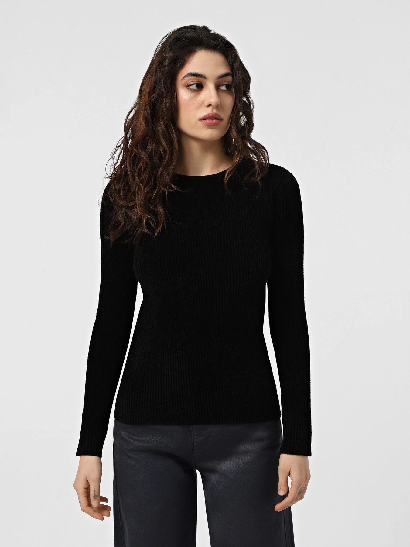 Свитры и кардиганы Emporio Armani модель 6D2MU4-2M21Z-0999 Свитры и кардиганы Emporio Armani модель 6D2MU4-2M21Z-0999 Фото