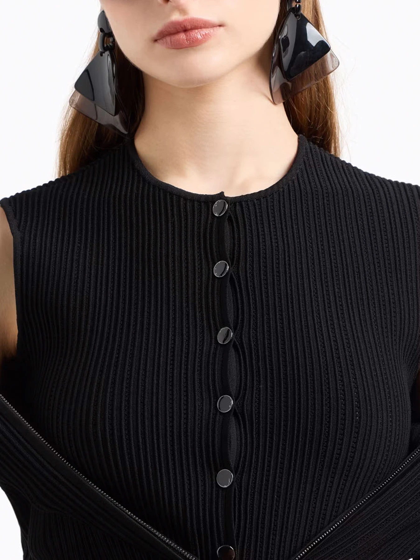 Свитры и кардиганы Emporio Armani модель EW000950-AF15109-UC001 Свитры и кардиганы Emporio Armani модель EW000950-AF15109-UC001 Фото